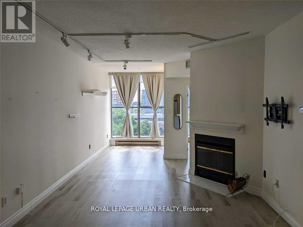 918 - 65 Scadding Avenue, Toronto, Ontario  M5A 4L1 - Photo 6 - C12643200