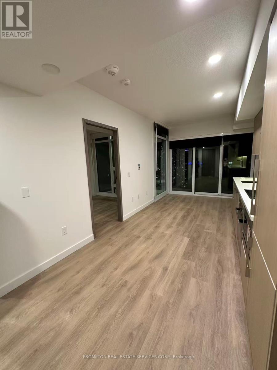 1812 - 3 Concord Cityplace Way, Toronto, Ontario  M5V 0X4 - Photo 2 - C12643276