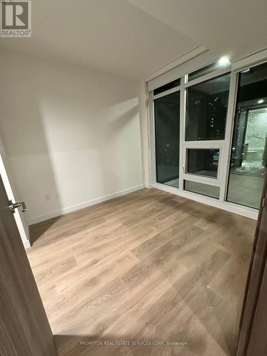 1812 - 3 Concord Cityplace Way, Toronto, Ontario  M5V 0X4 - Photo 6 - C12643276