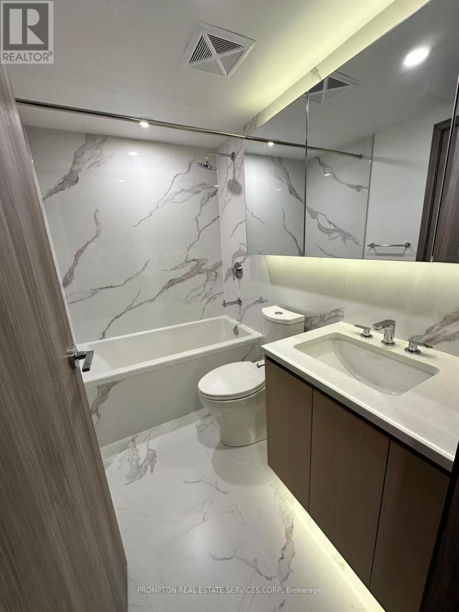 1812 - 3 Concord Cityplace Way, Toronto, Ontario  M5V 0X4 - Photo 8 - C12643276