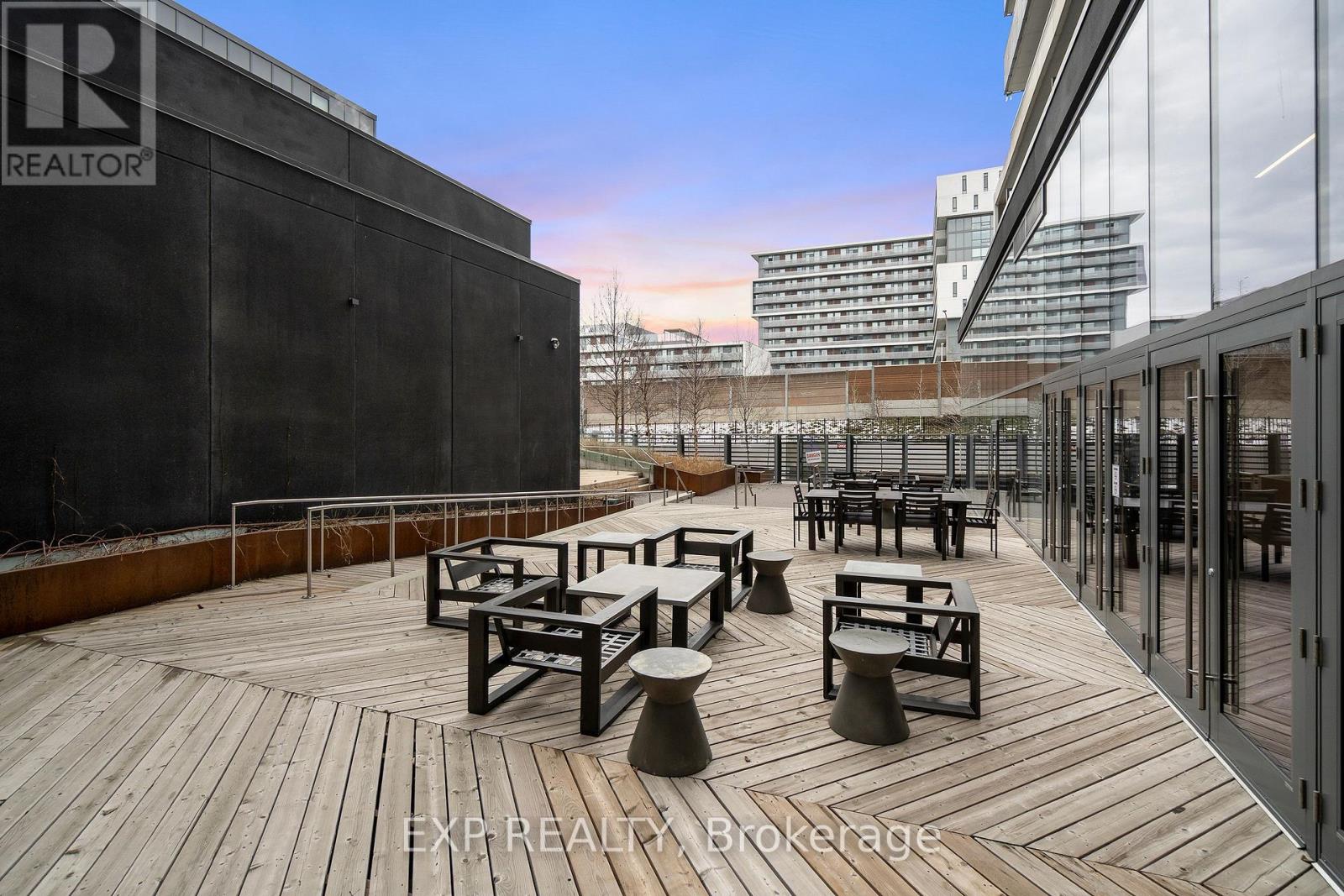 1117 - 120 Varna Drive, Toronto, Ontario  M6A 0B3 - Photo 44 - C12643284