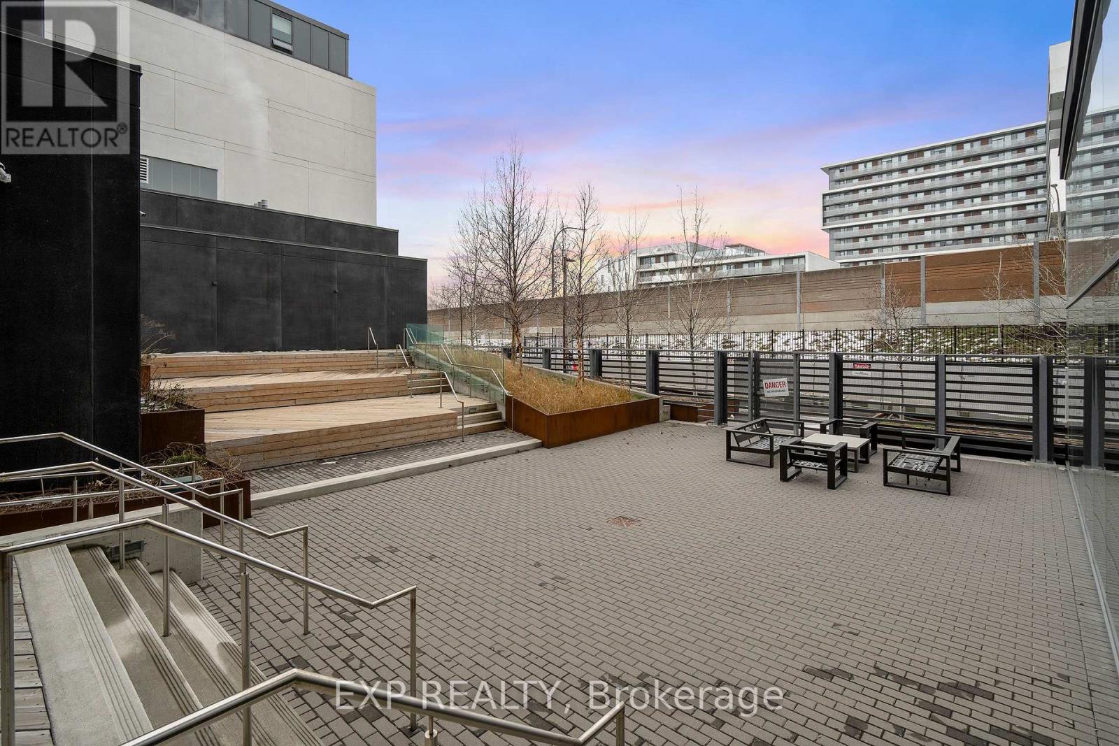 1117 - 120 Varna Drive, Toronto, Ontario  M6A 0B3 - Photo 46 - C12643284