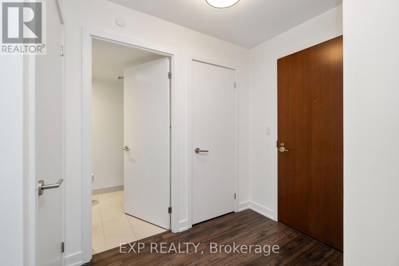 1117 - 120 Varna Drive, Toronto, Ontario  M6A 0B3 - Photo 6 - C12643284