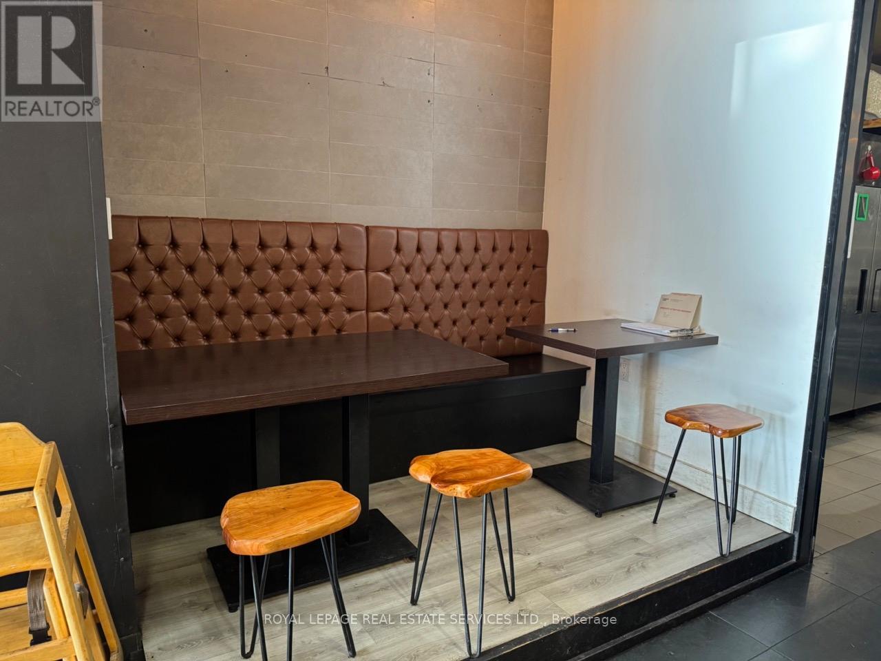 2014 Queen Street E, Toronto, Ontario  M4L 1J3 - Photo 11 - E12643234