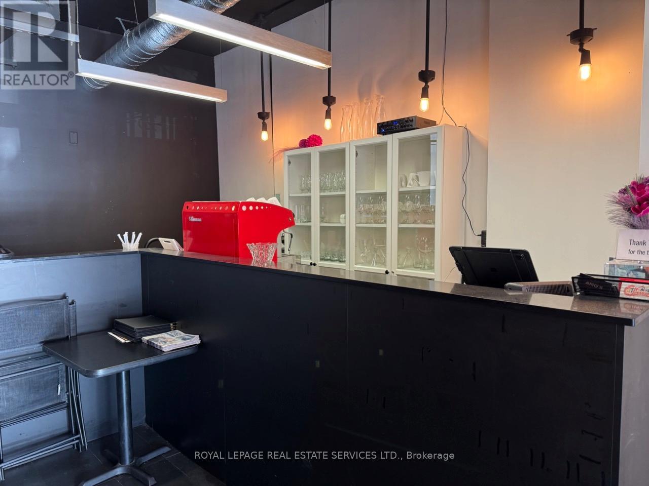 2014 Queen Street E, Toronto, Ontario  M4L 1J3 - Photo 14 - E12643234