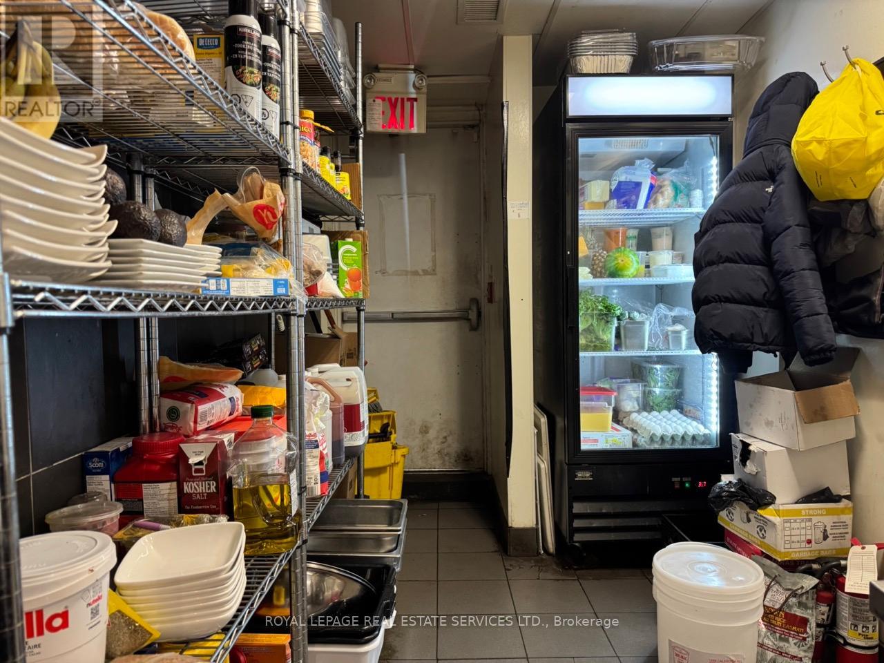 2014 Queen Street E, Toronto, Ontario  M4L 1J3 - Photo 5 - E12643234