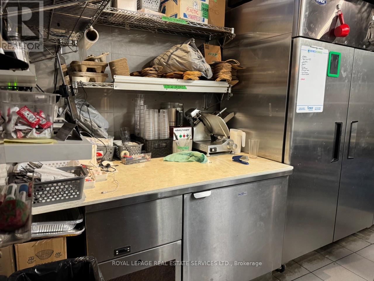 2014 Queen Street E, Toronto, Ontario  M4L 1J3 - Photo 6 - E12643234