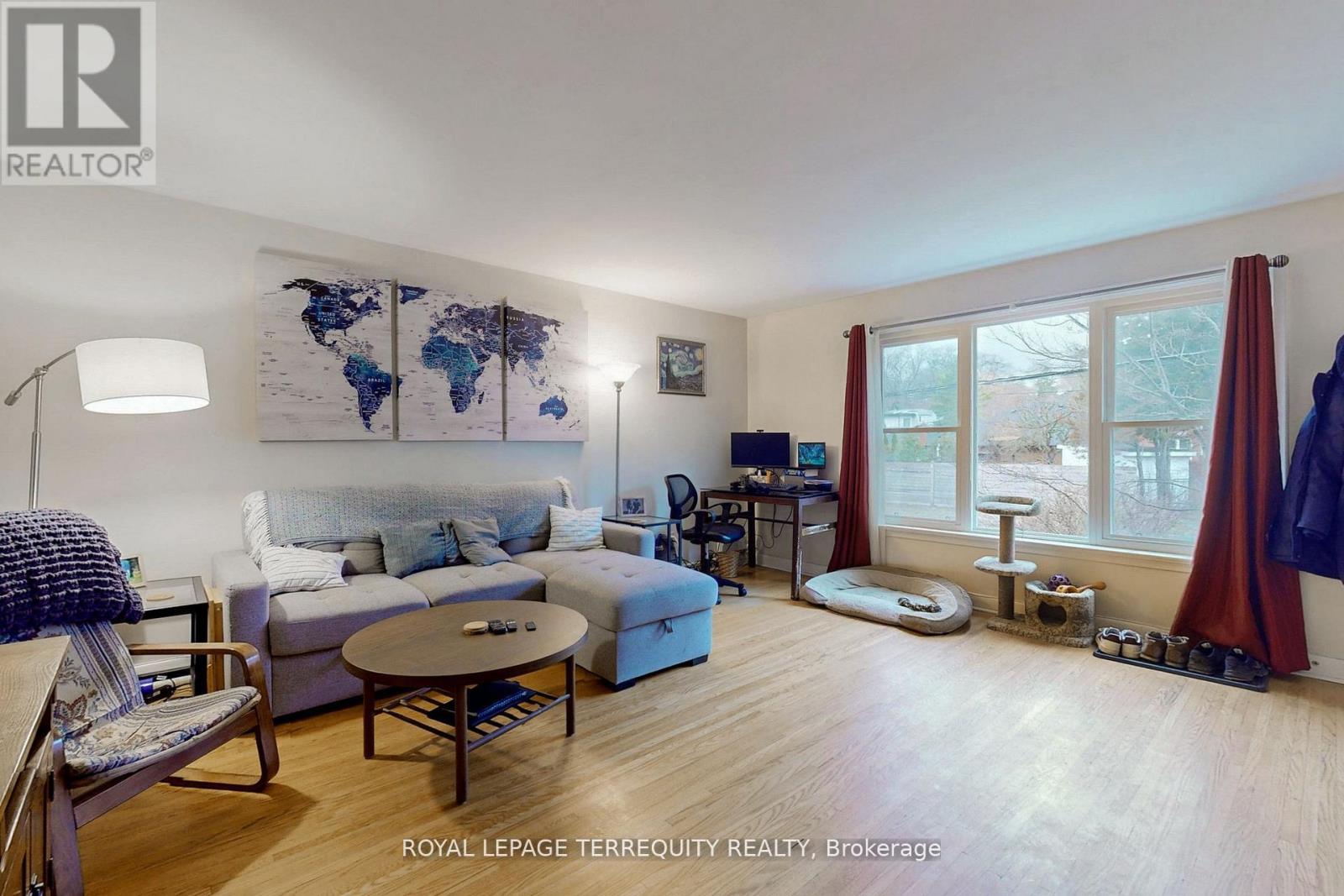 Main - 29 Love Crescent, Toronto, Ontario  M4E 1V6 - Photo 18 - E12643268