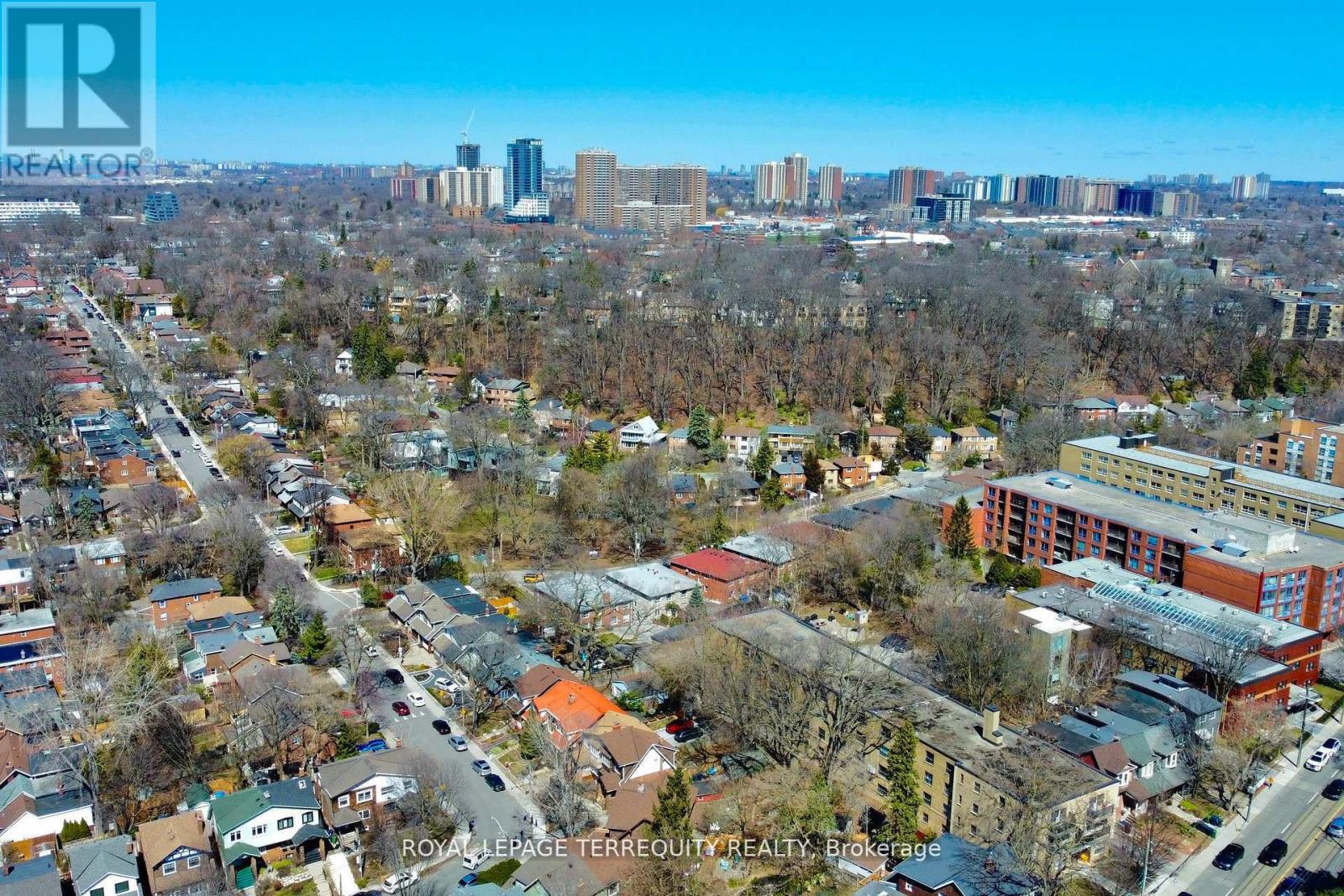 Main - 29 Love Crescent, Toronto, Ontario  M4E 1V6 - Photo 33 - E12643268