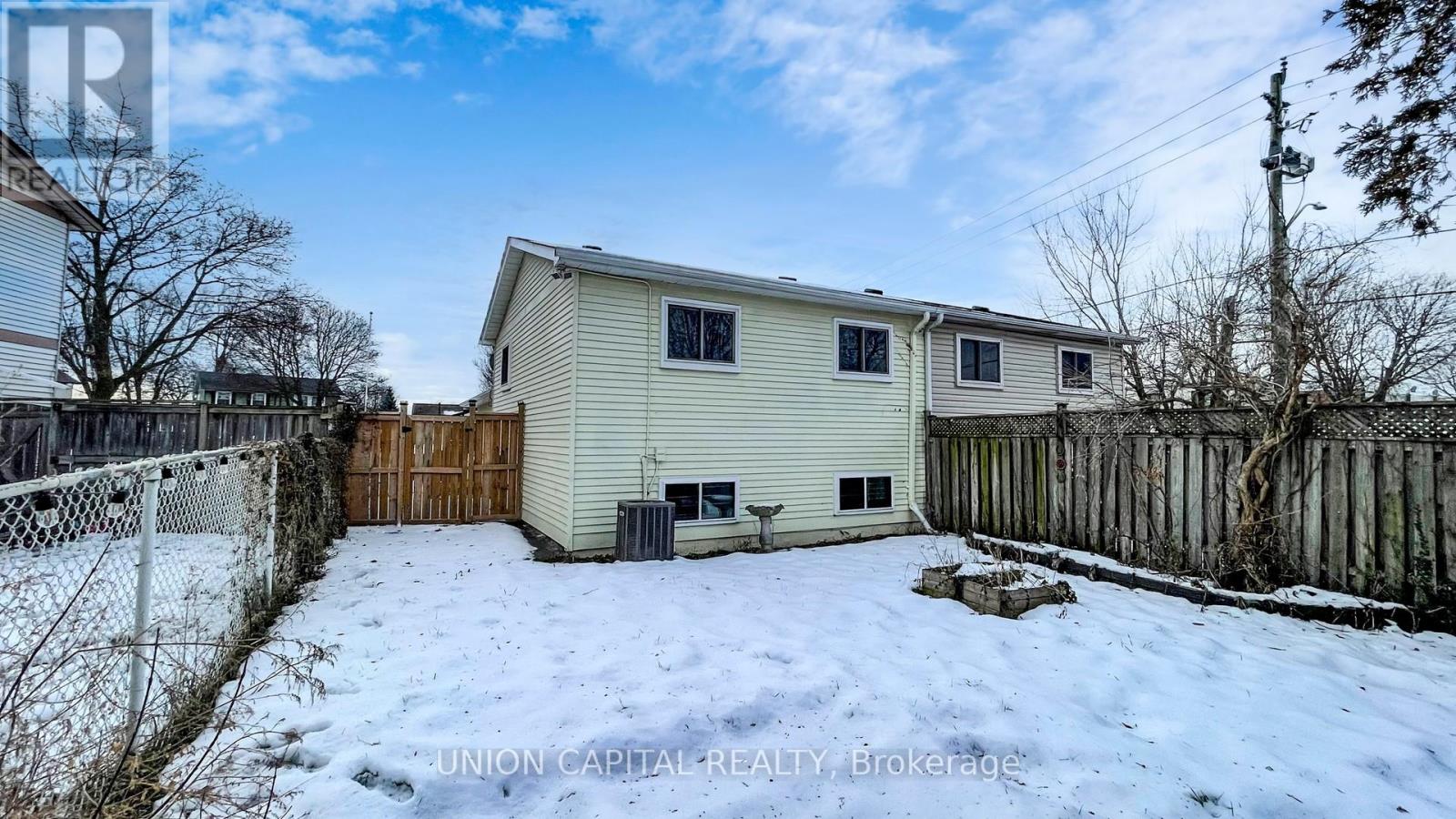 376 Calvert Court, Oshawa, Ontario  L1J 6X7 - Photo 15 - E12643290
