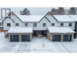 235 PEACOCK DRIVE, Russell, Ontario