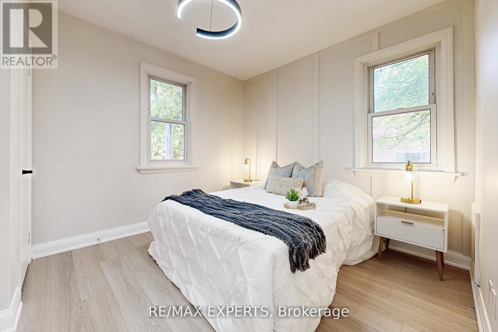 261 Helmer Avenue, Newmarket, Ontario  L3Y 4L8 - Photo 11 - N12643204