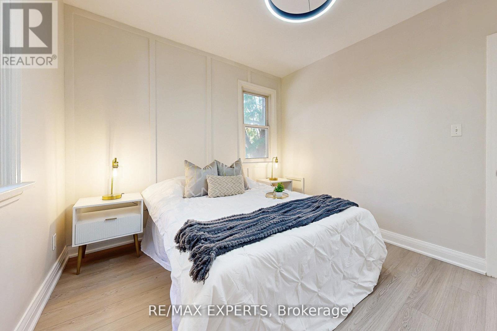 261 Helmer Avenue, Newmarket, Ontario  L3Y 4L8 - Photo 12 - N12643204