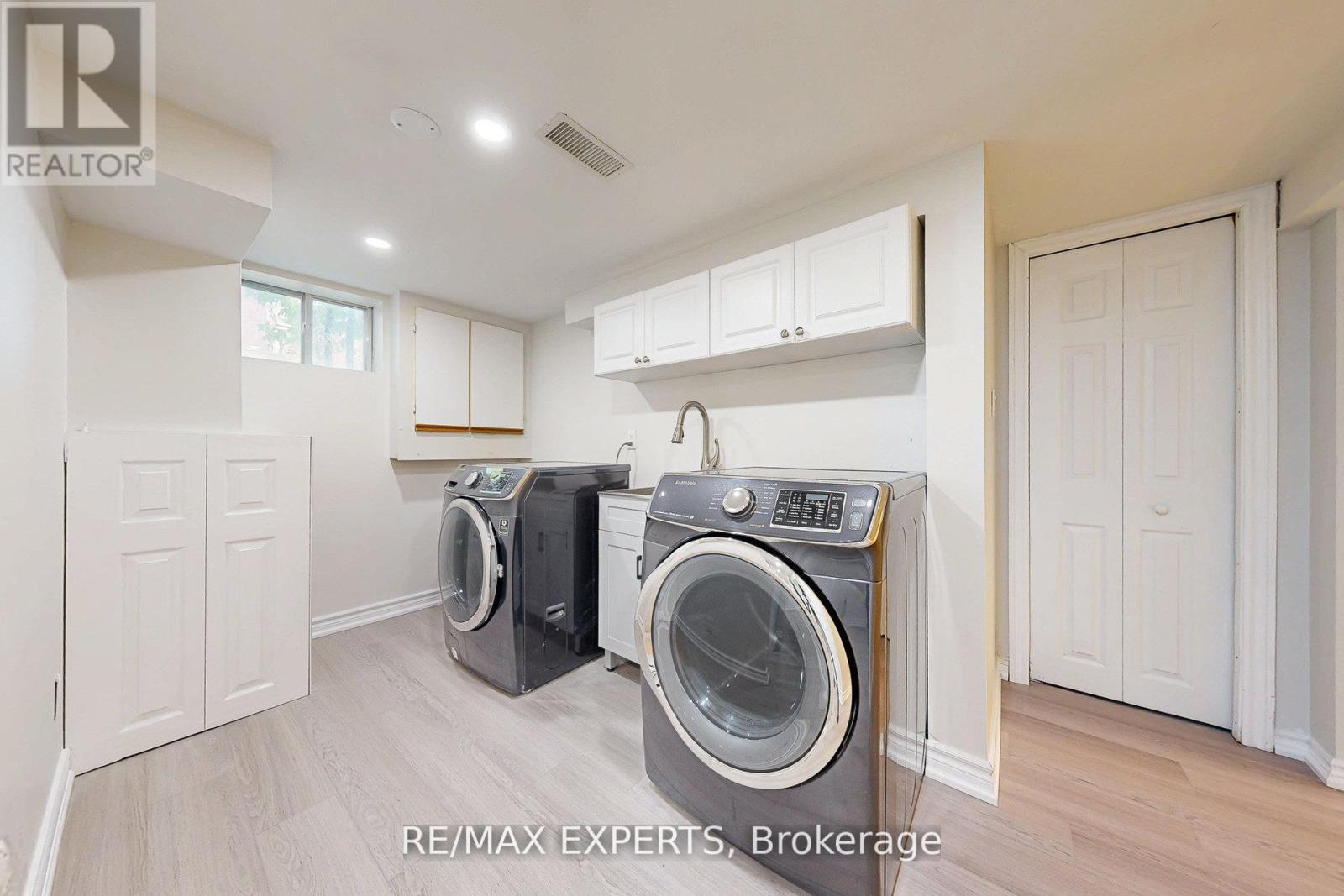 261 Helmer Avenue, Newmarket, Ontario  L3Y 4L8 - Photo 20 - N12643204