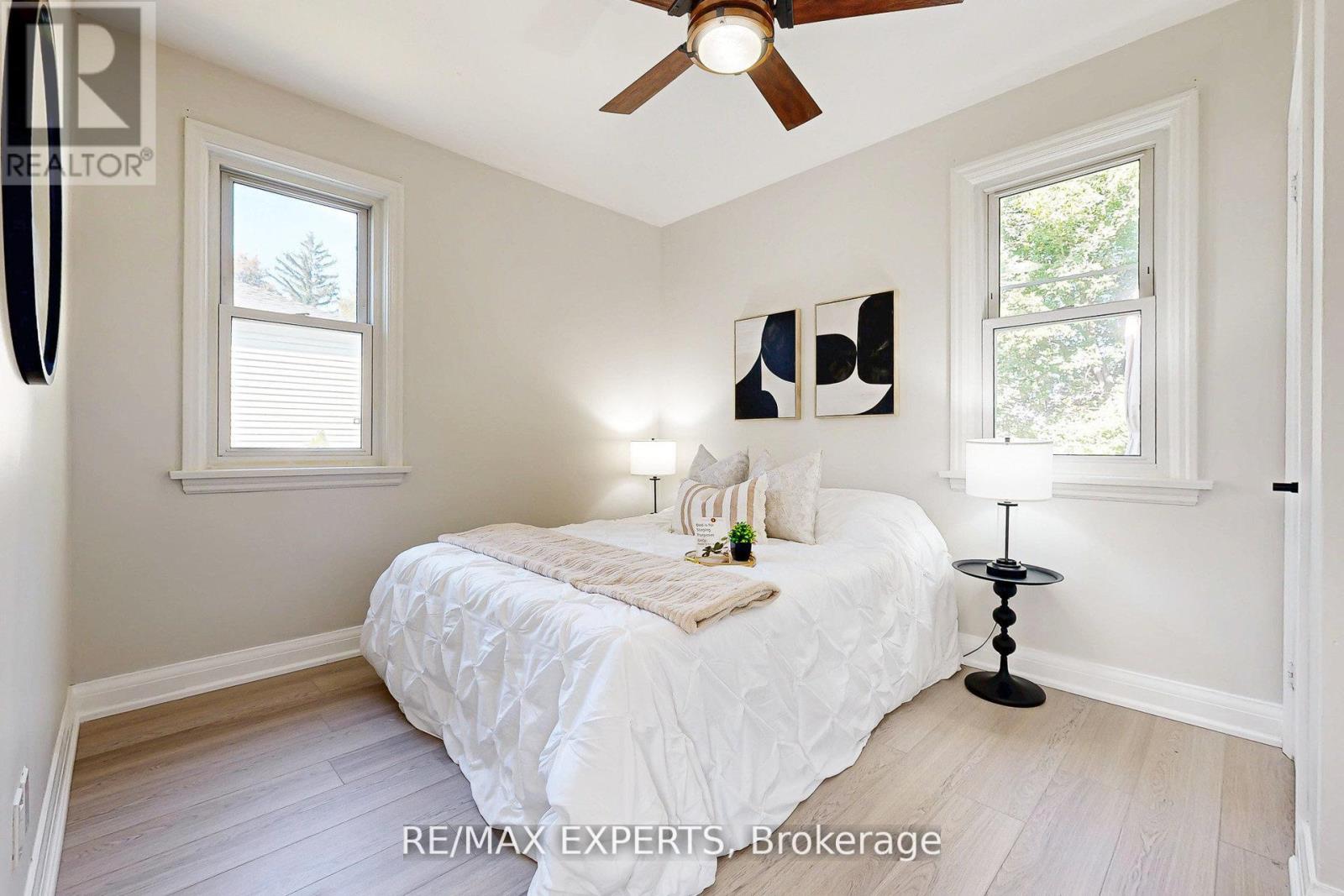 261 Helmer Avenue, Newmarket, Ontario  L3Y 4L8 - Photo 9 - N12643204