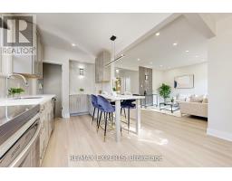 261 HELMER AVENUE, Newmarket, Ontario