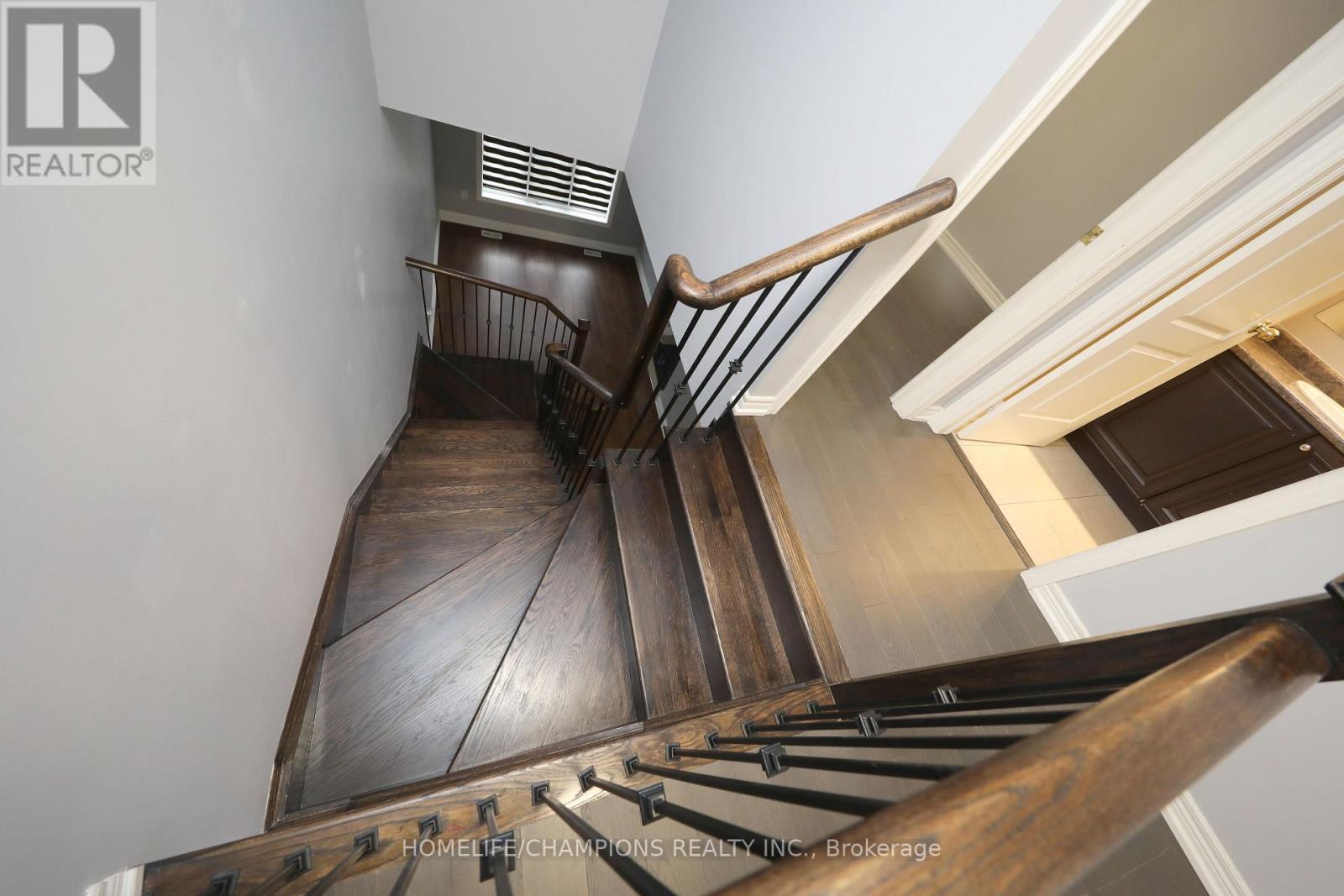 13 John Moore Road, East Gwillimbury, Ontario  L9N 0P4 - Photo 21 - N12643274