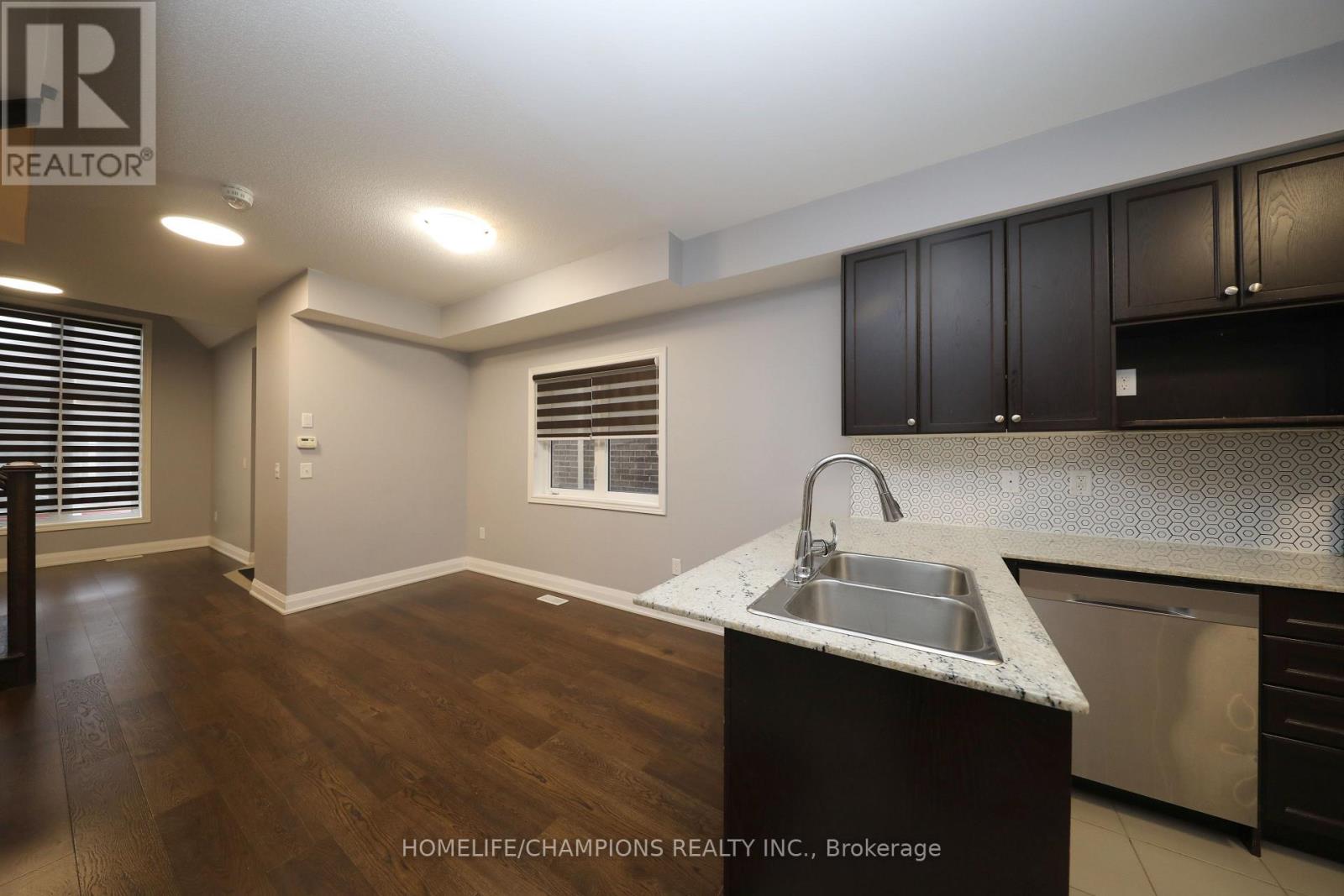 13 John Moore Road, East Gwillimbury, Ontario  L9N 0P4 - Photo 4 - N12643274