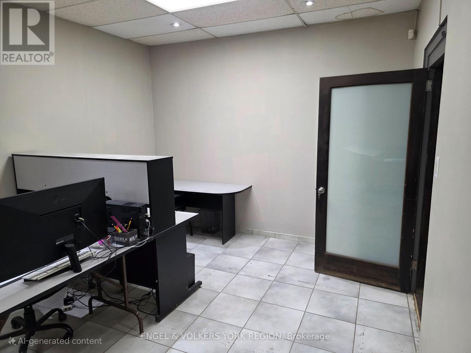 #4 - 1344 WELLINGTON STREET W, King, Ontario