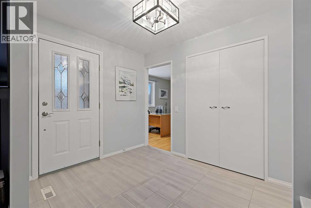 13119 6 Street Sw, Calgary, Alberta  T2W 2L2 - Photo 7 - A2275766