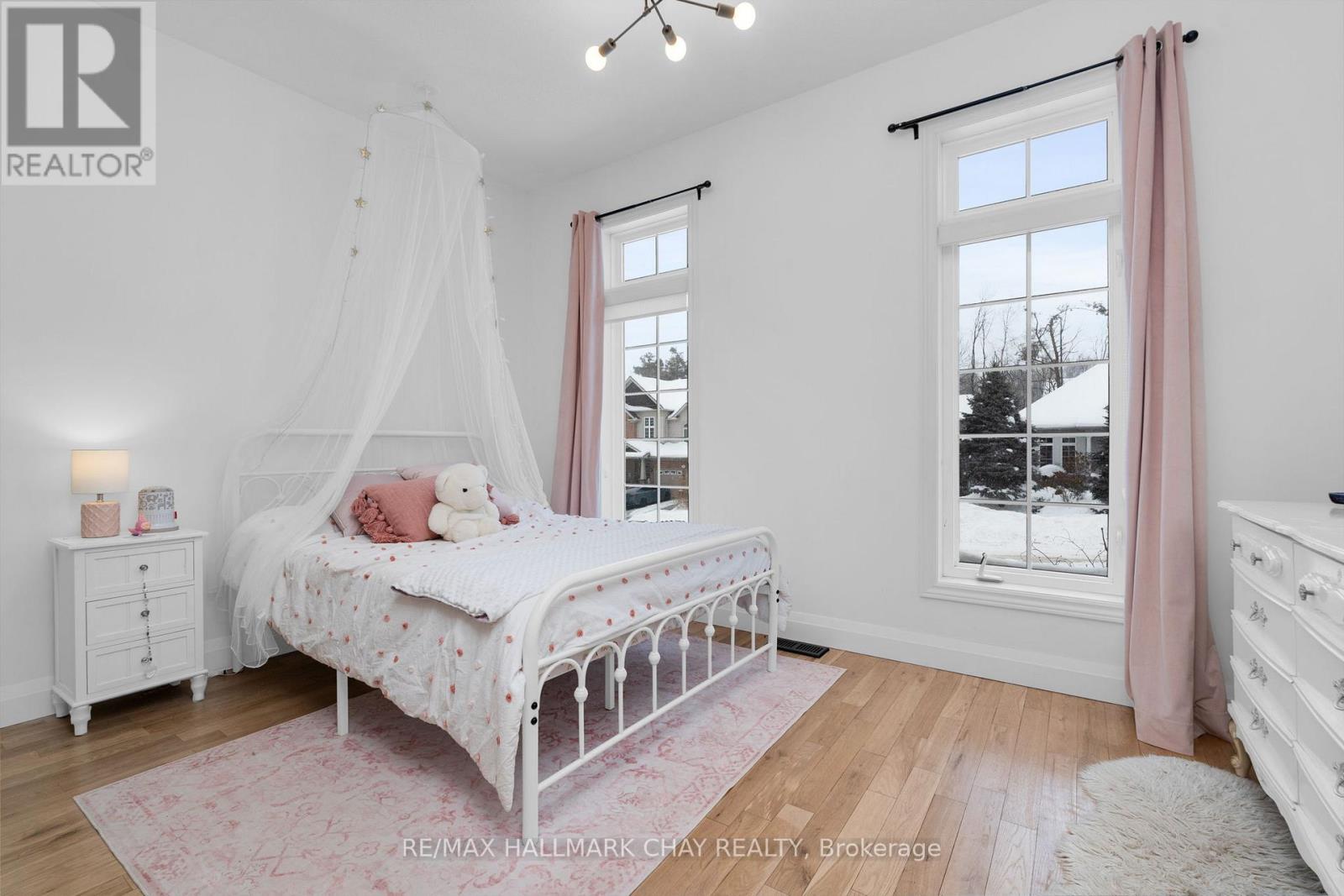 12 Oakmont Avenue, Oro-Medonte (Horseshoe Valley), Ontario  L0L 2L0 - Photo 17 - S12643246