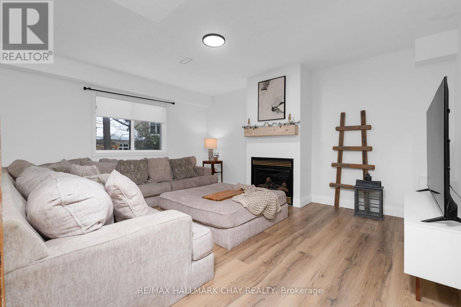 12 Oakmont Avenue, Oro-Medonte (Horseshoe Valley), Ontario  L0L 2L0 - Photo 21 - S12643246