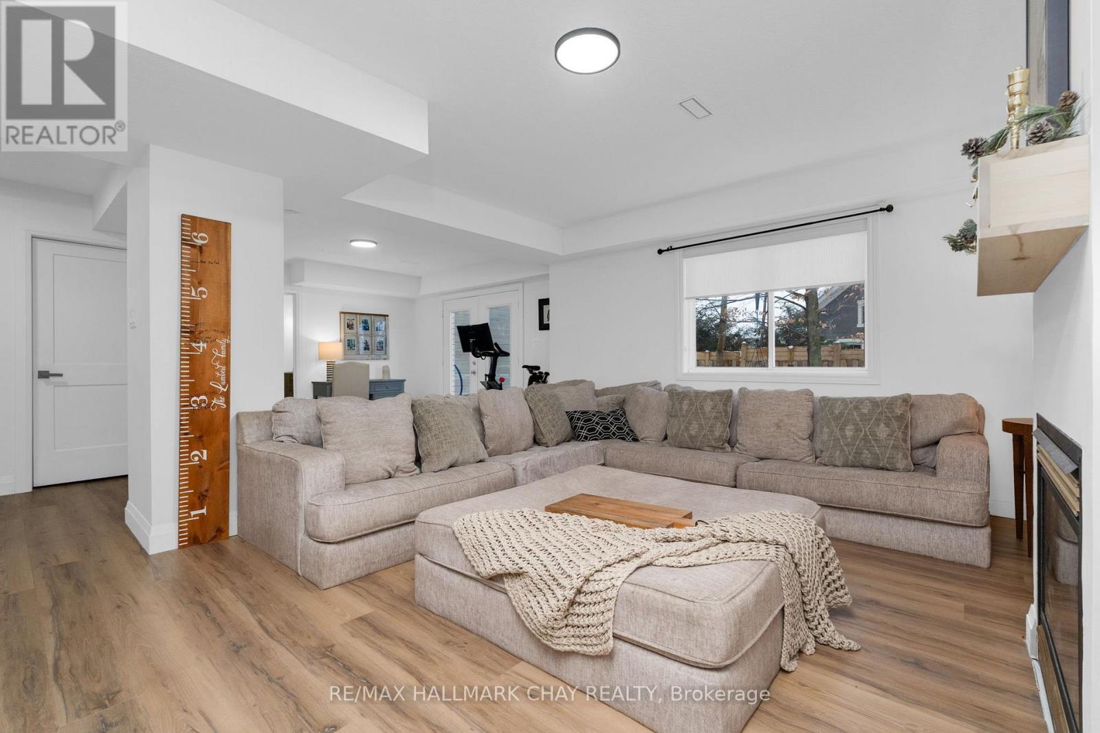 12 Oakmont Avenue, Oro-Medonte (Horseshoe Valley), Ontario  L0L 2L0 - Photo 22 - S12643246