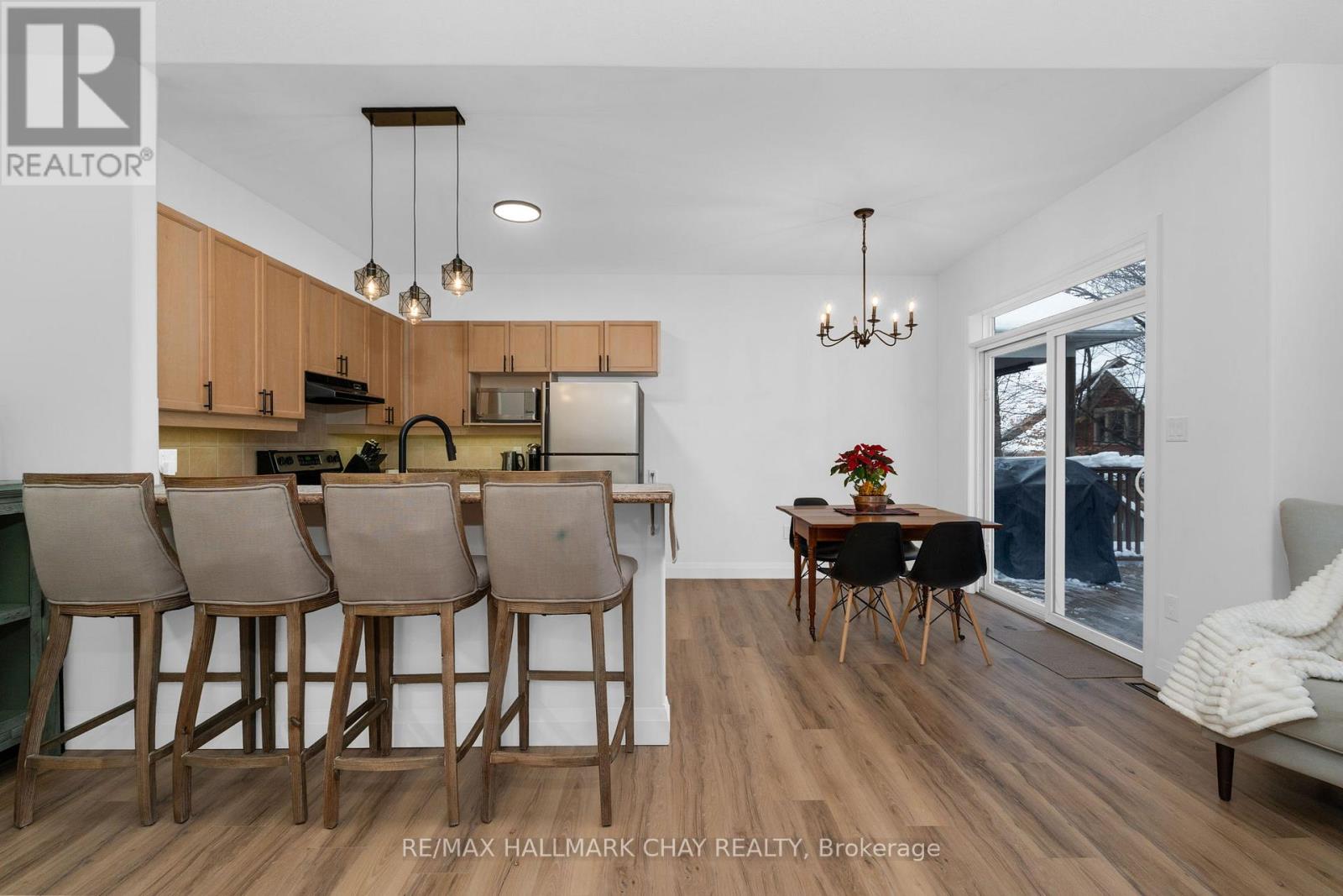 12 Oakmont Avenue, Oro-Medonte (Horseshoe Valley), Ontario  L0L 2L0 - Photo 9 - S12643246