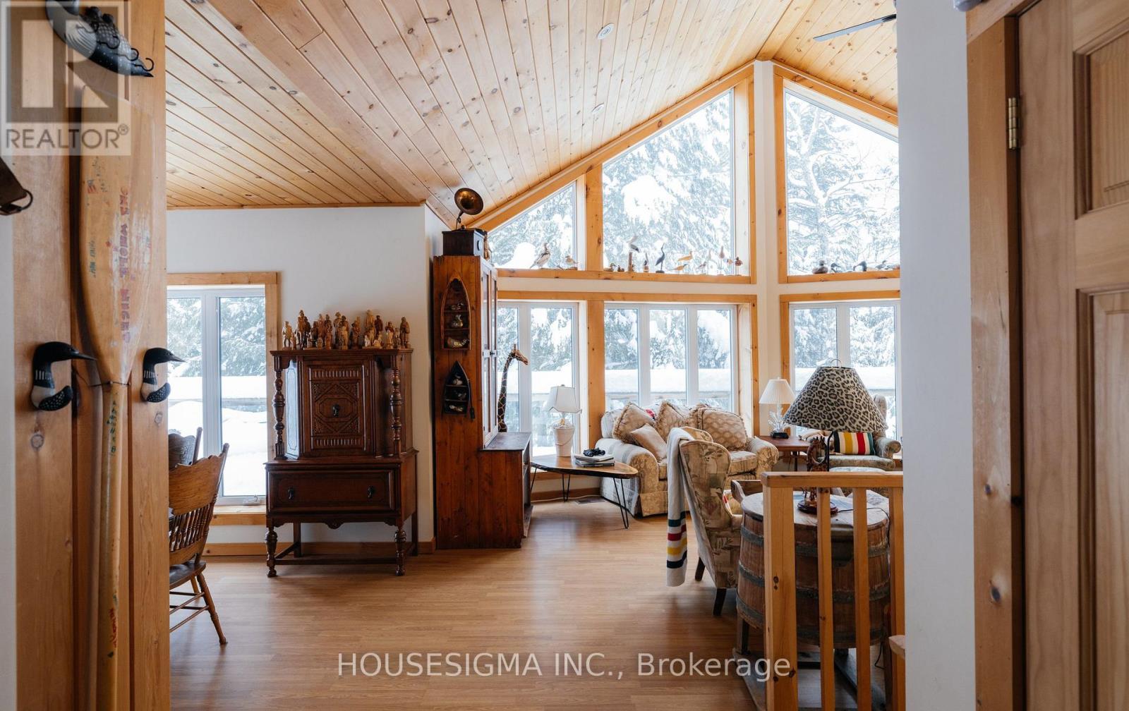 1208 Minnow Drive, Dysart Et Al, Ontario  K0M 1S0 - Photo 12 - X12199973