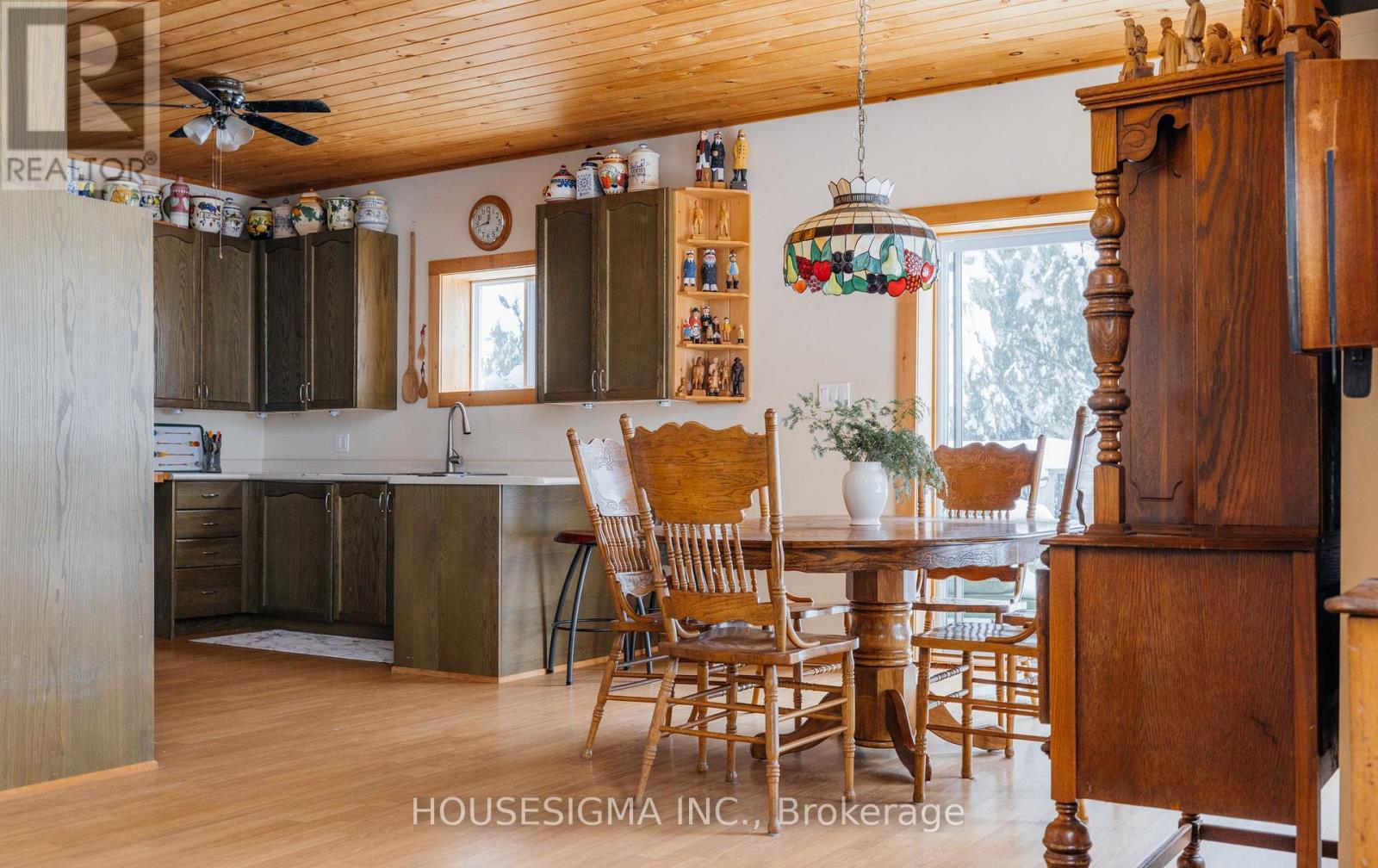 1208 Minnow Drive, Dysart Et Al, Ontario  K0M 1S0 - Photo 9 - X12199973