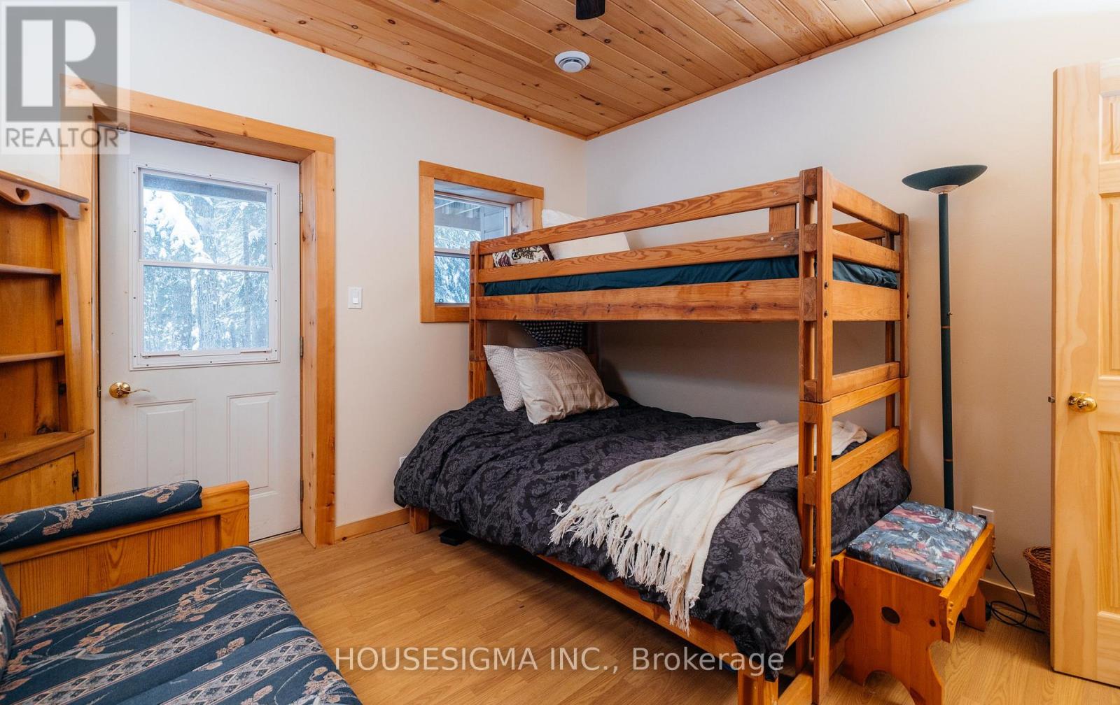 1208 Minnow Drive, Dysart Et Al, Ontario  K0M 1S0 - Photo 27 - X12199973