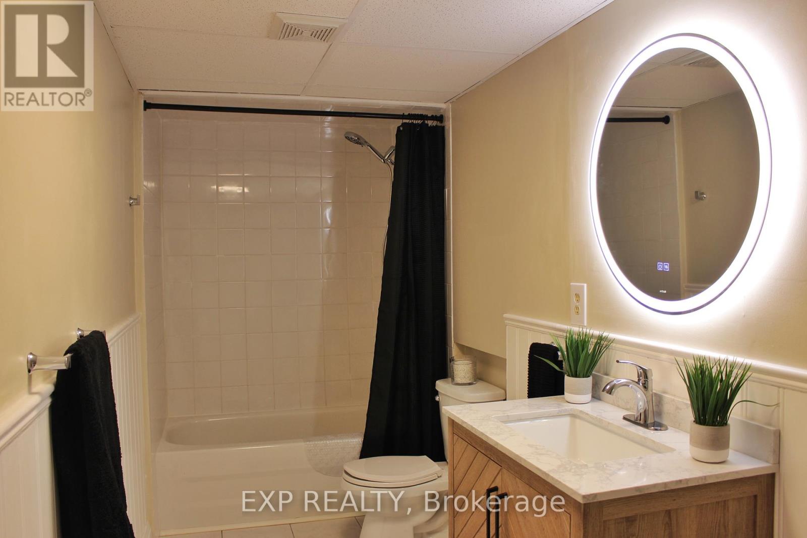 10 Vega Crescent, Hamilton, Ontario  L8E 4S7 - Photo 30 - X12522086