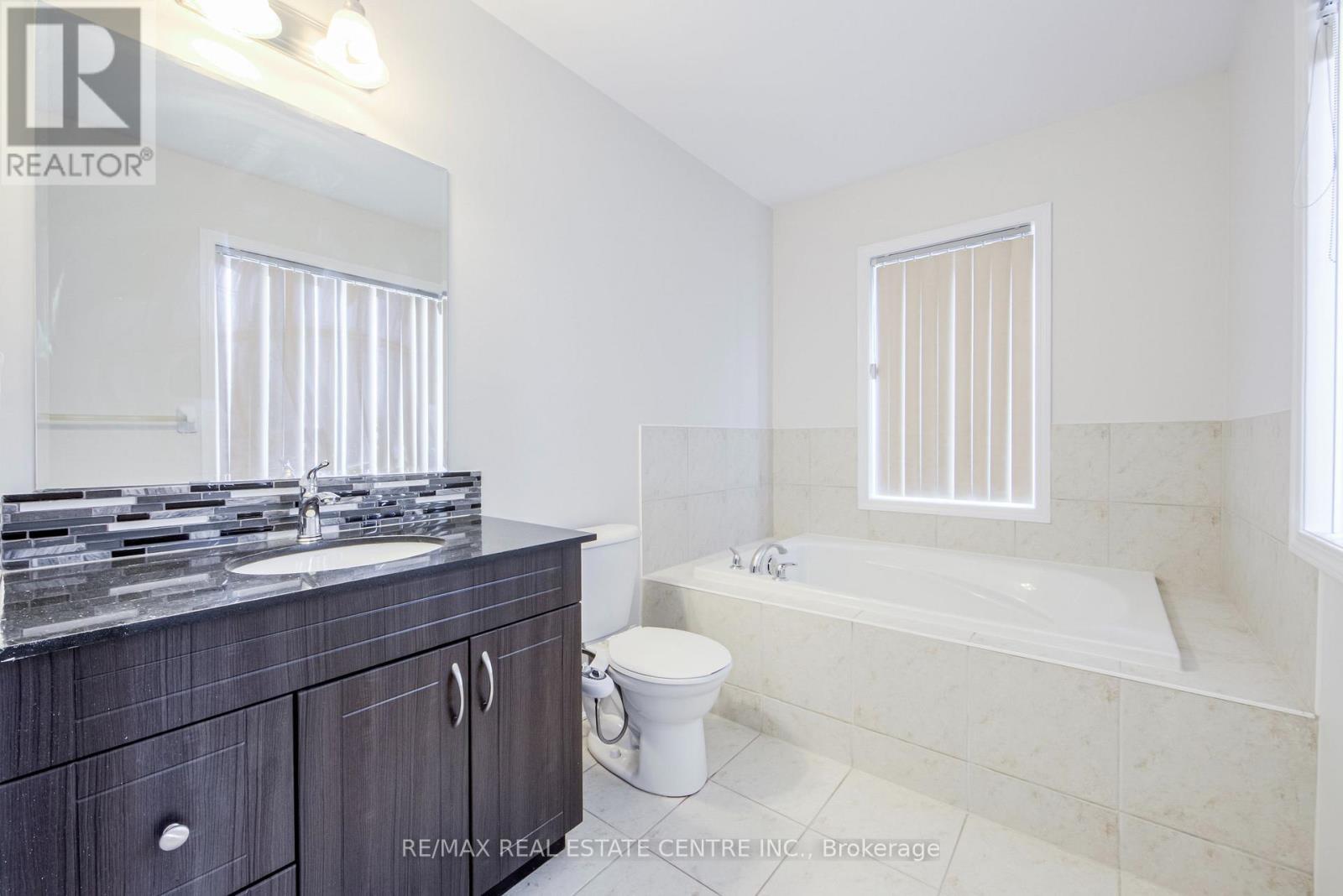 299 Dymott Avenue, Milton, Ontario  L9T 0Z5 - Photo 33 - W12643178