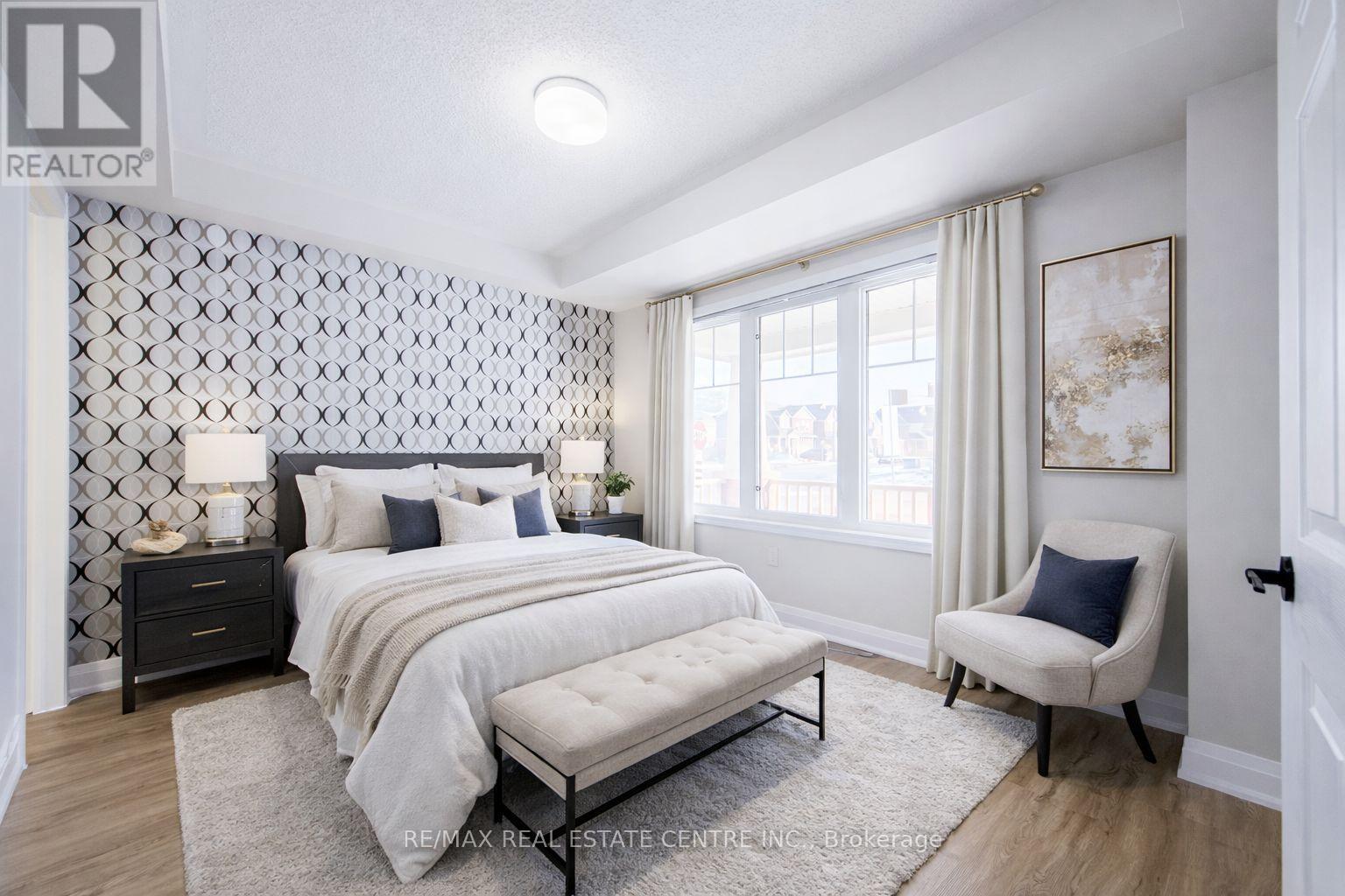 299 Dymott Avenue, Milton, Ontario  L9T 0Z5 - Photo 5 - W12643178