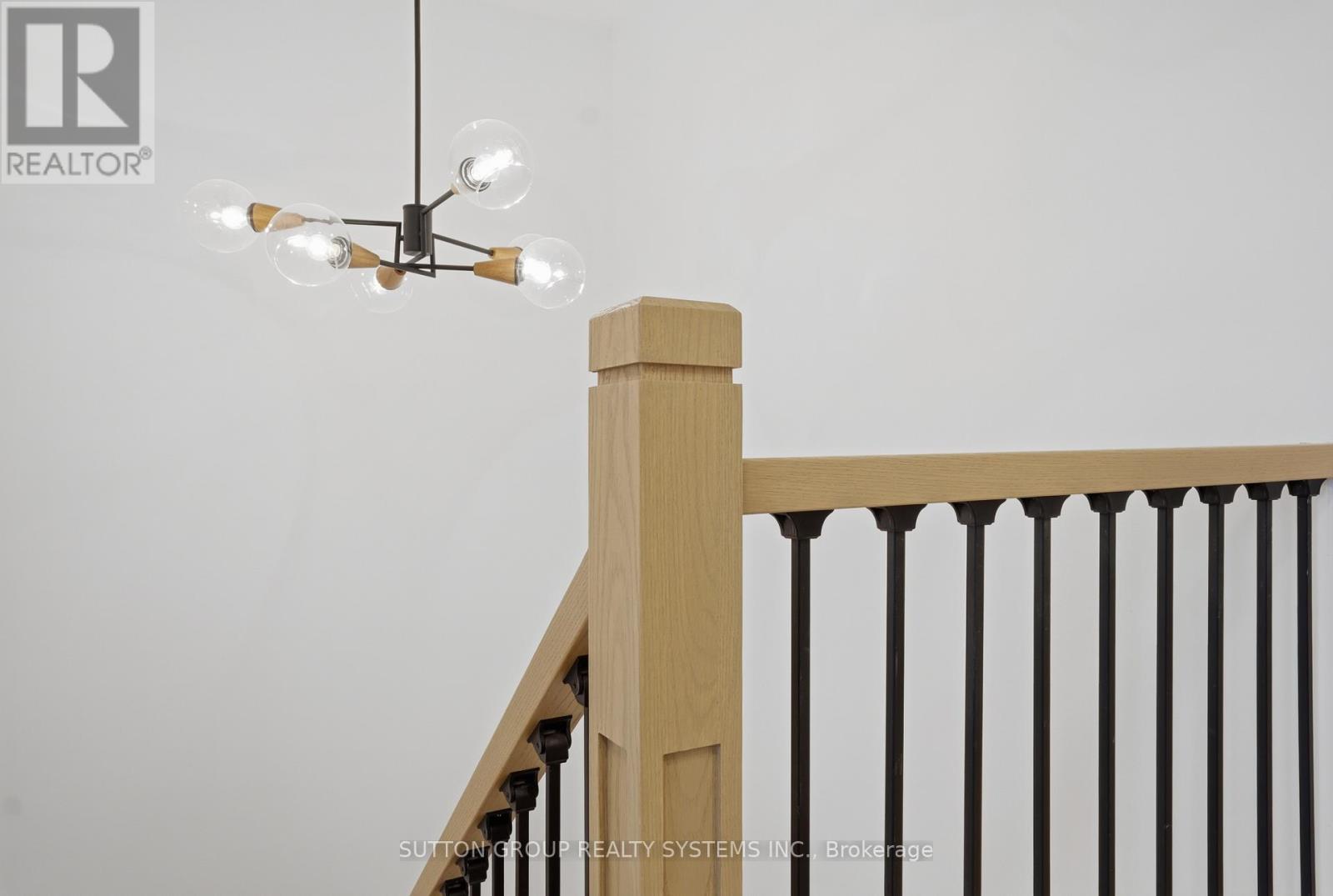 909 - 60 Southport Street, Toronto (High Park-Swansea), Ontario  M6S 3N4 - Photo 24 - W12643252