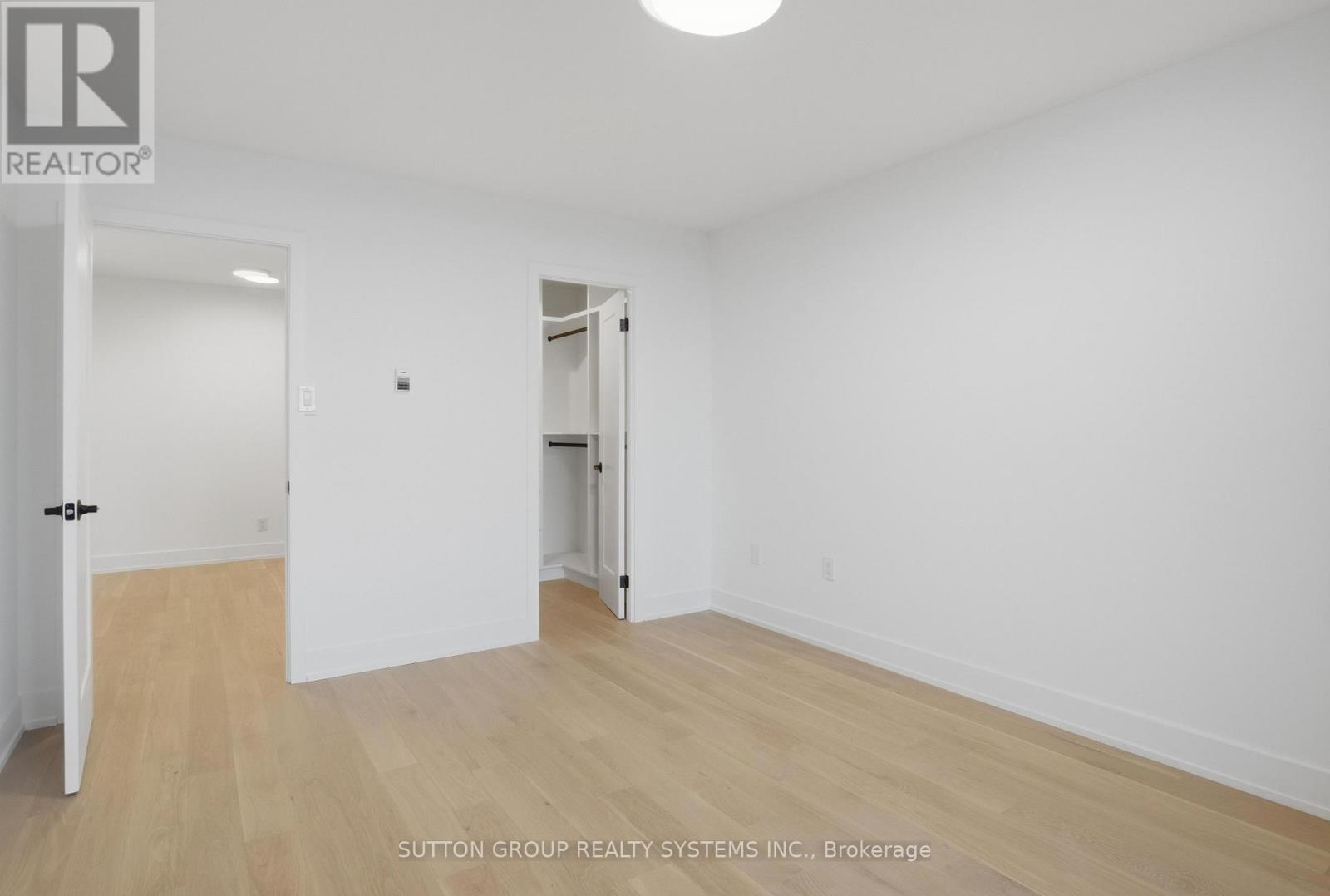 909 - 60 Southport Street, Toronto (High Park-Swansea), Ontario  M6S 3N4 - Photo 34 - W12643252