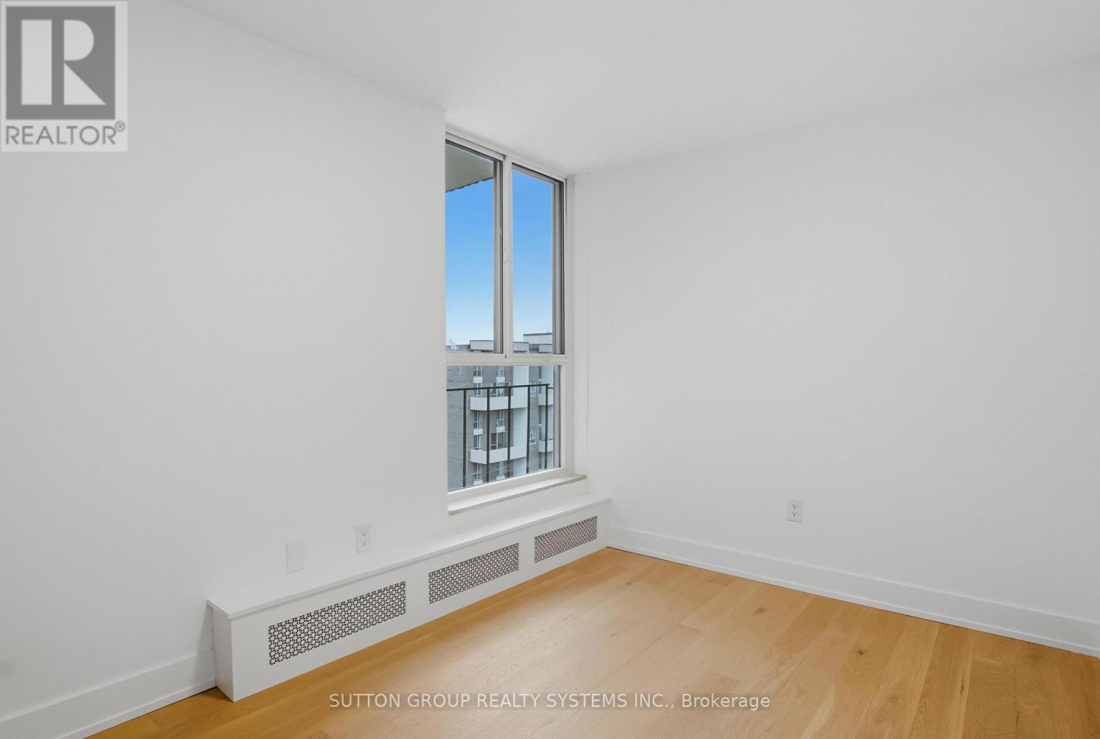 909 - 60 Southport Street, Toronto (High Park-Swansea), Ontario  M6S 3N4 - Photo 38 - W12643252