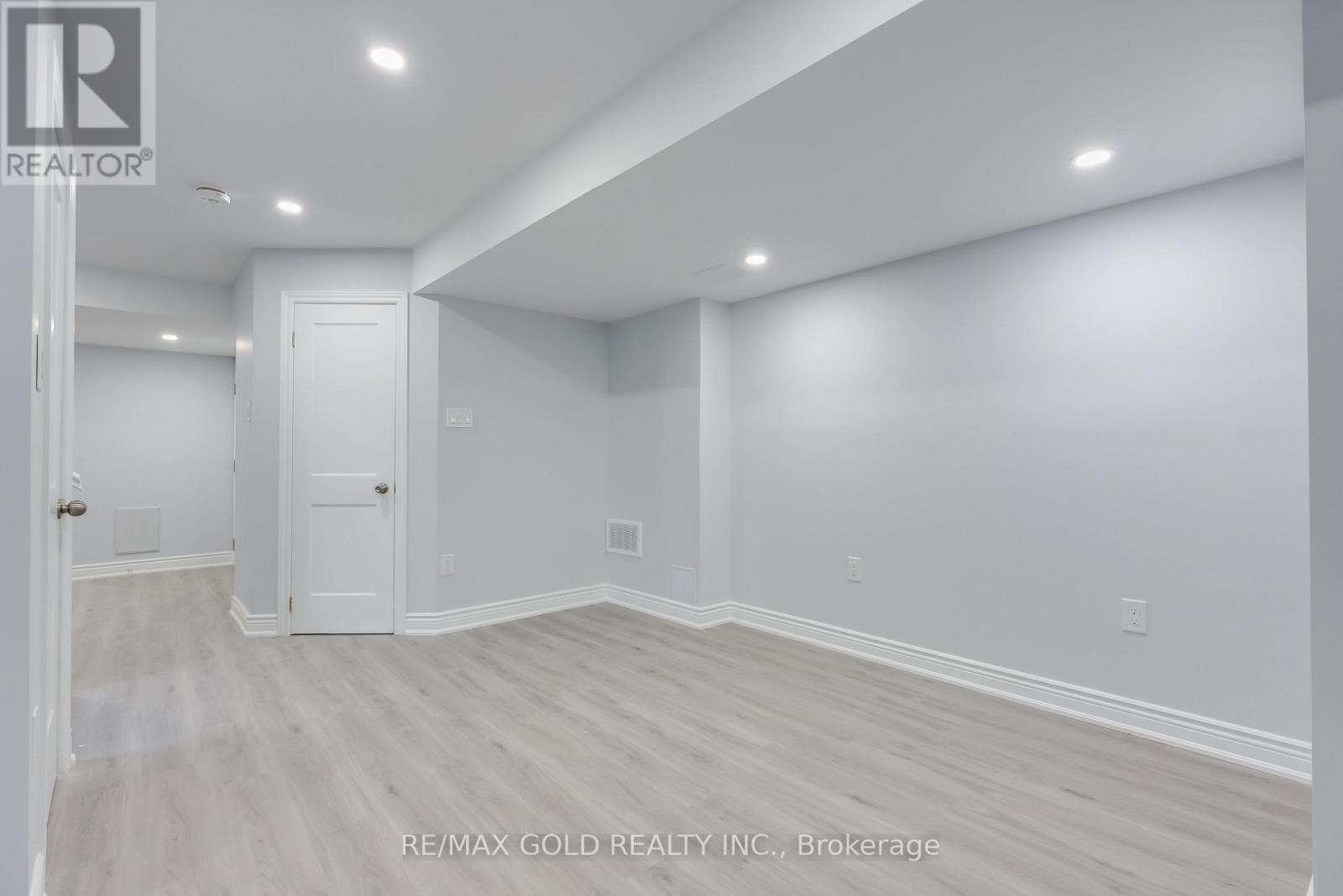 Basement - 6900 Old Creditview Road, Mississauga (Meadowvale Village), Ontario  L5N 8K5 - Photo 10 - W12643254