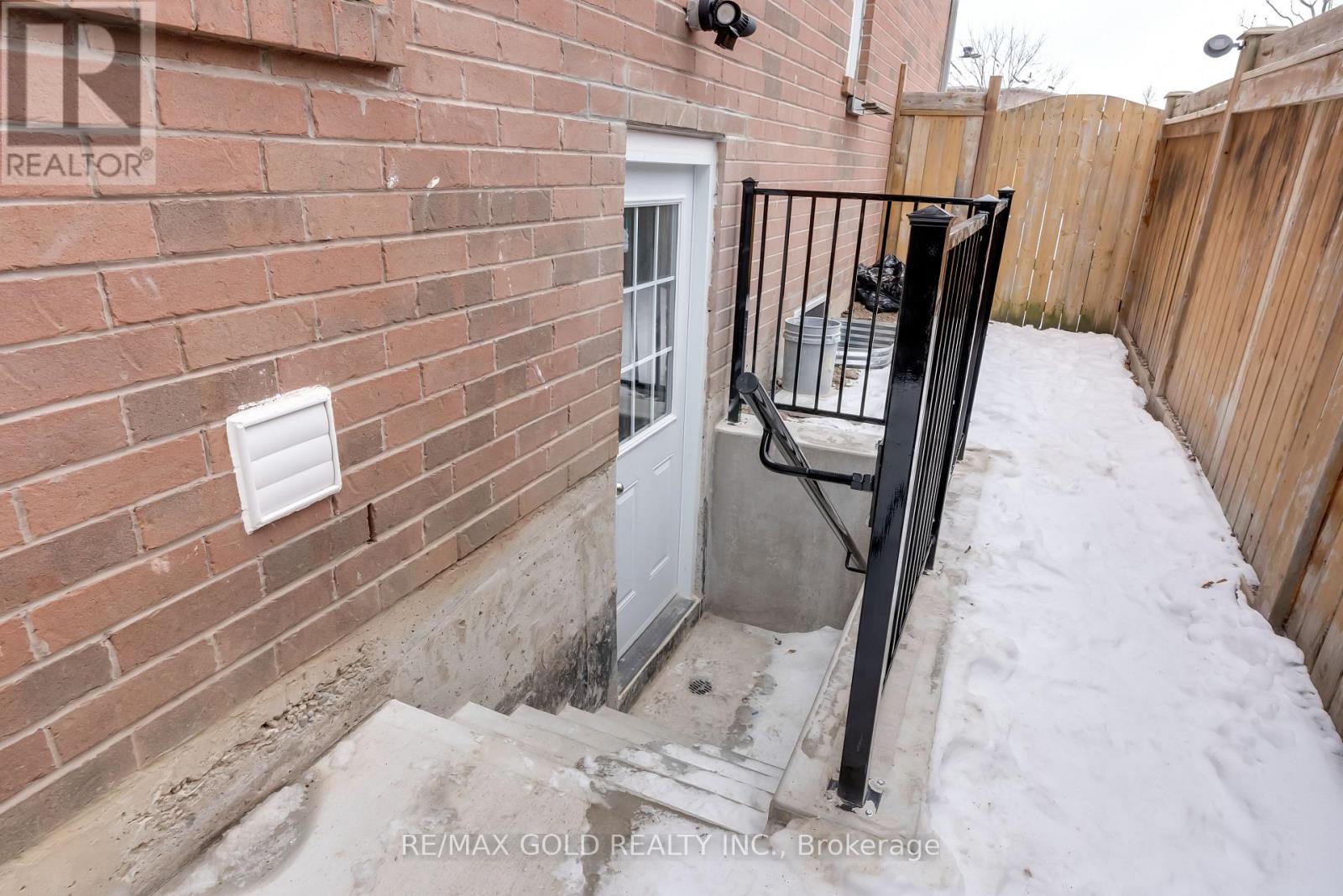 Basement - 6900 Old Creditview Road, Mississauga (Meadowvale Village), Ontario  L5N 8K5 - Photo 4 - W12643254