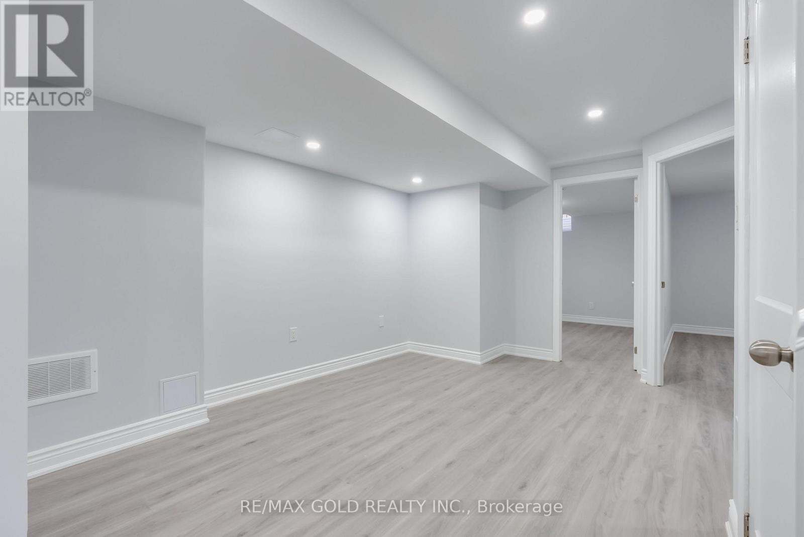 Basement - 6900 Old Creditview Road, Mississauga (Meadowvale Village), Ontario  L5N 8K5 - Photo 7 - W12643254