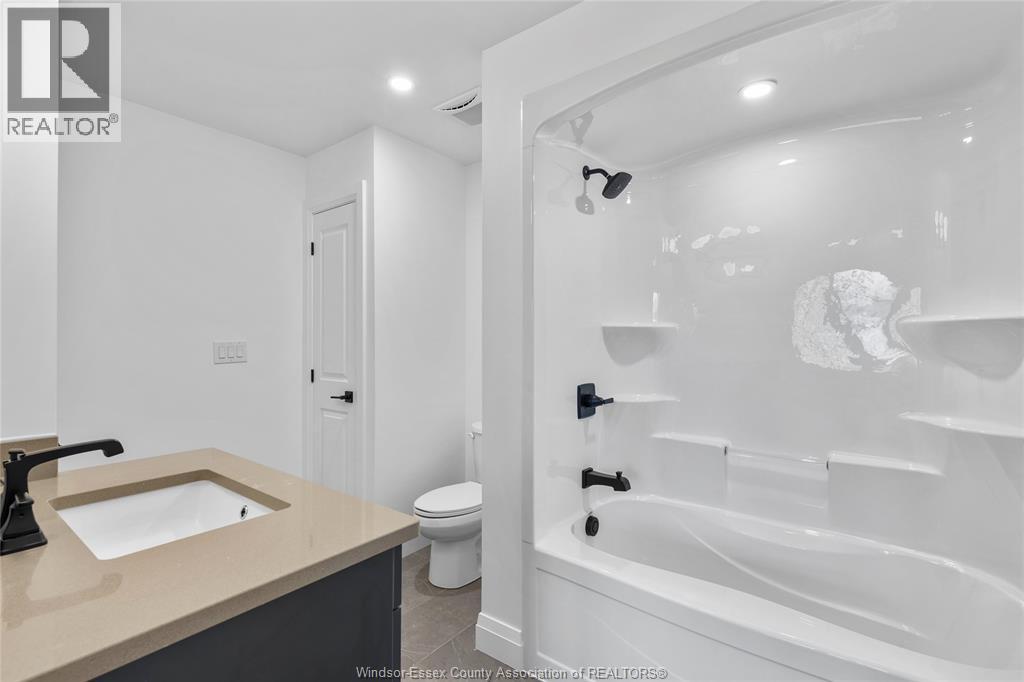 3817 Howard Avenue Unit# 313, Windsor, Ontario  N9E 3N8 - Photo 23 - 25031900