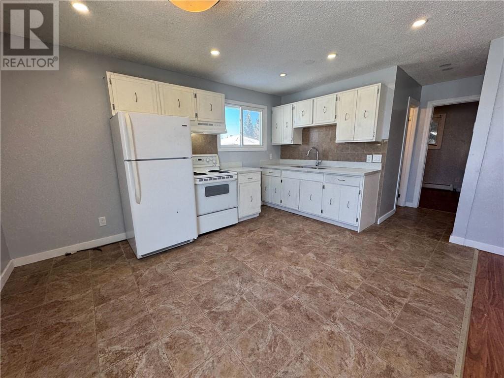 6 Cote Avenue, Chelmsford, Ontario  P0M 1L0 - Photo 11 - 2125946