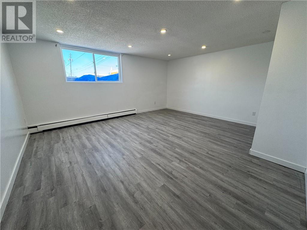 6 Cote Avenue, Chelmsford, Ontario  P0M 1L0 - Photo 16 - 2125946