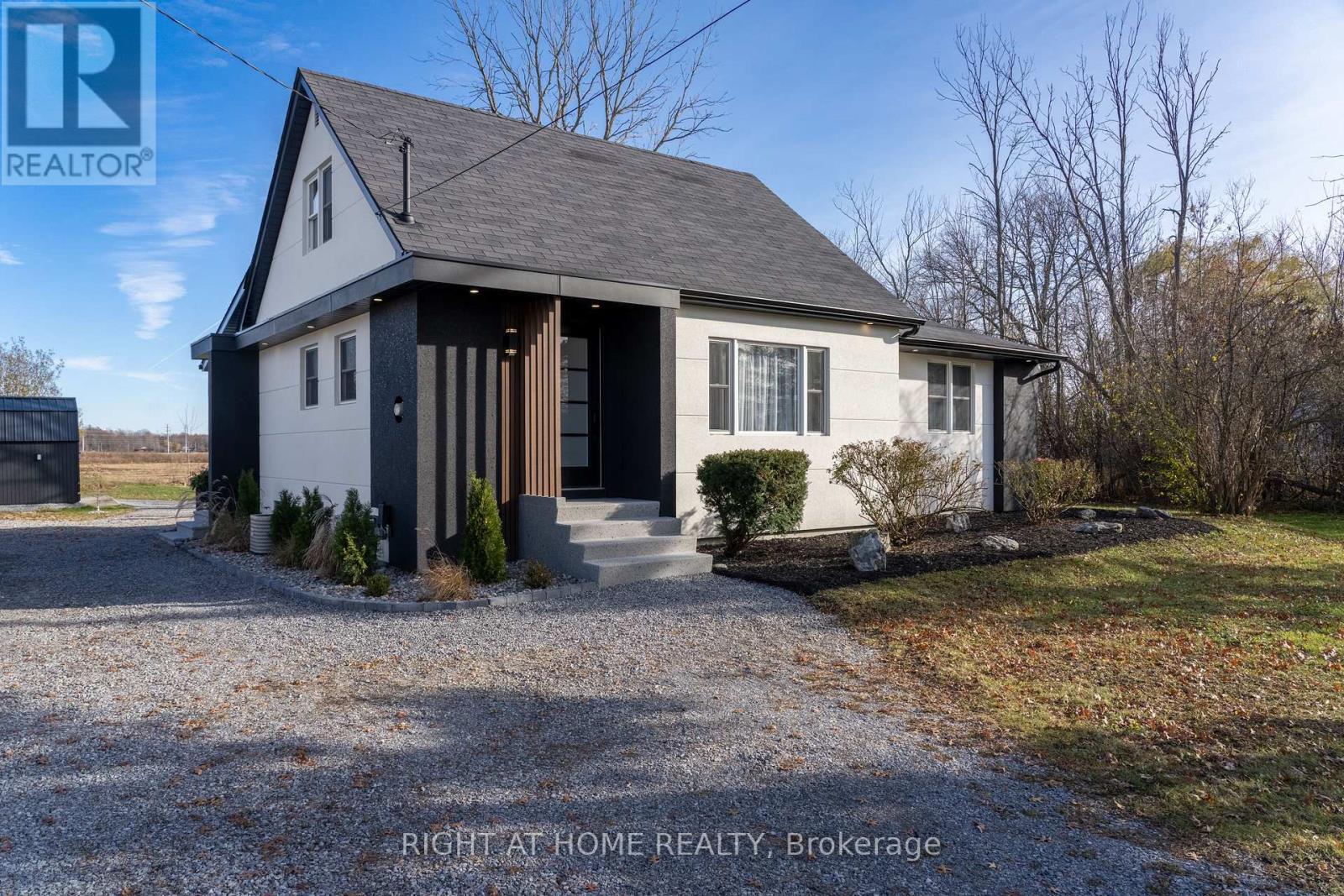 1234 Spears Road, Fort Erie, Ontario  L2A 4N3 - Photo 3 - X12643182