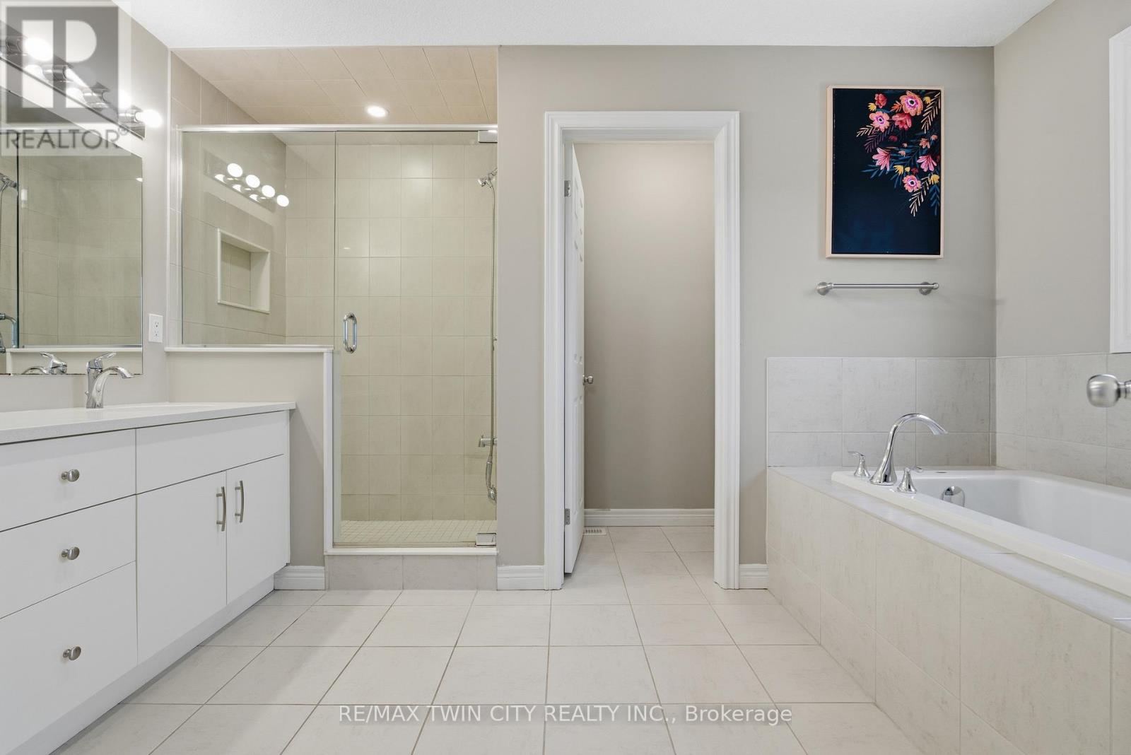 126 Tartan Avenue, Kitchener, Ontario  N2R 0N4 - Photo 28 - X12643294