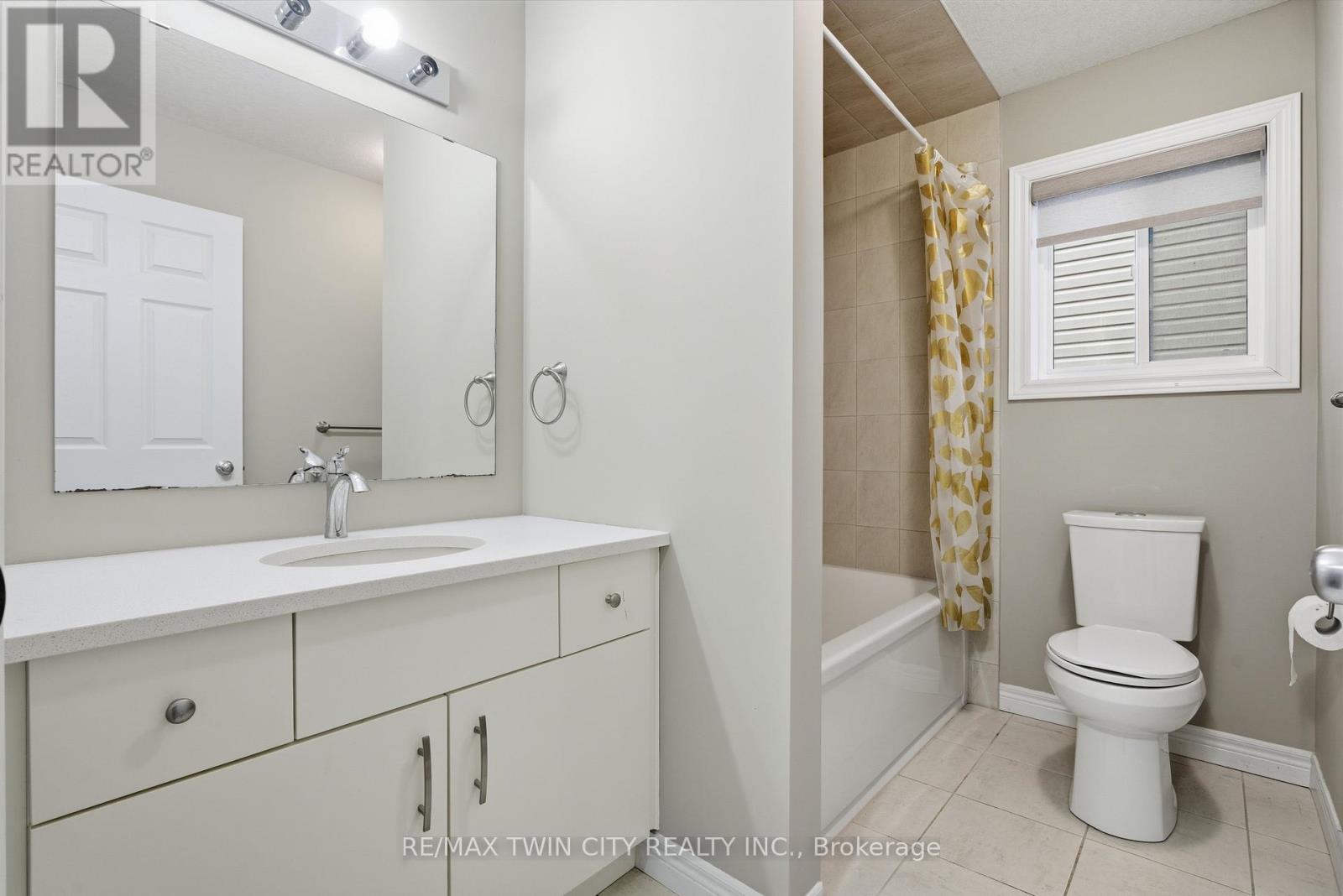 126 Tartan Avenue, Kitchener, Ontario  N2R 0N4 - Photo 35 - X12643294