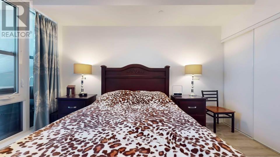 303b - 9600 Yonge Street, Richmond Hill, Ontario  L4C 0X3 - Photo 6 - N12642490