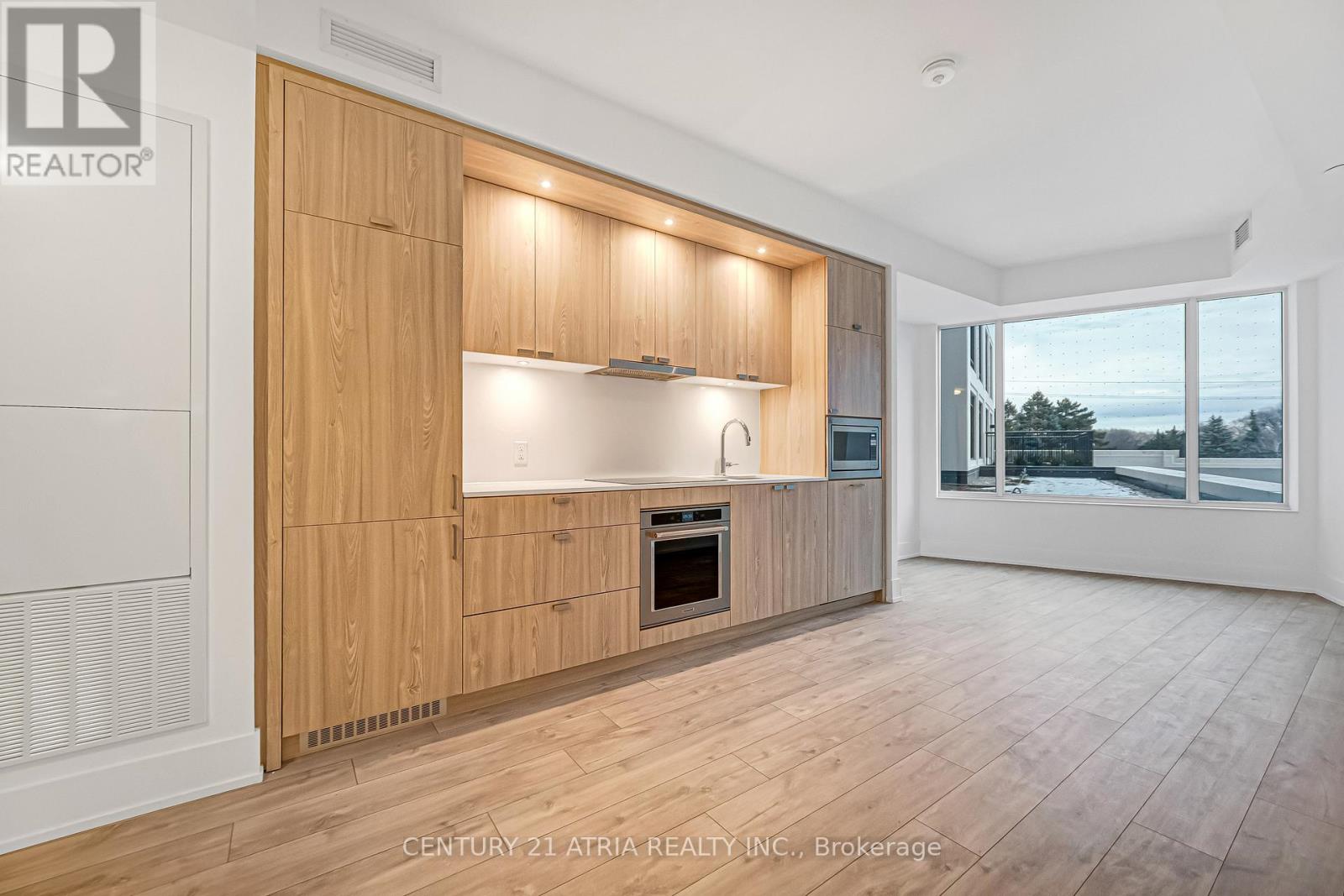 225 - 259 THE KINGSWAY, Toronto, Ontario