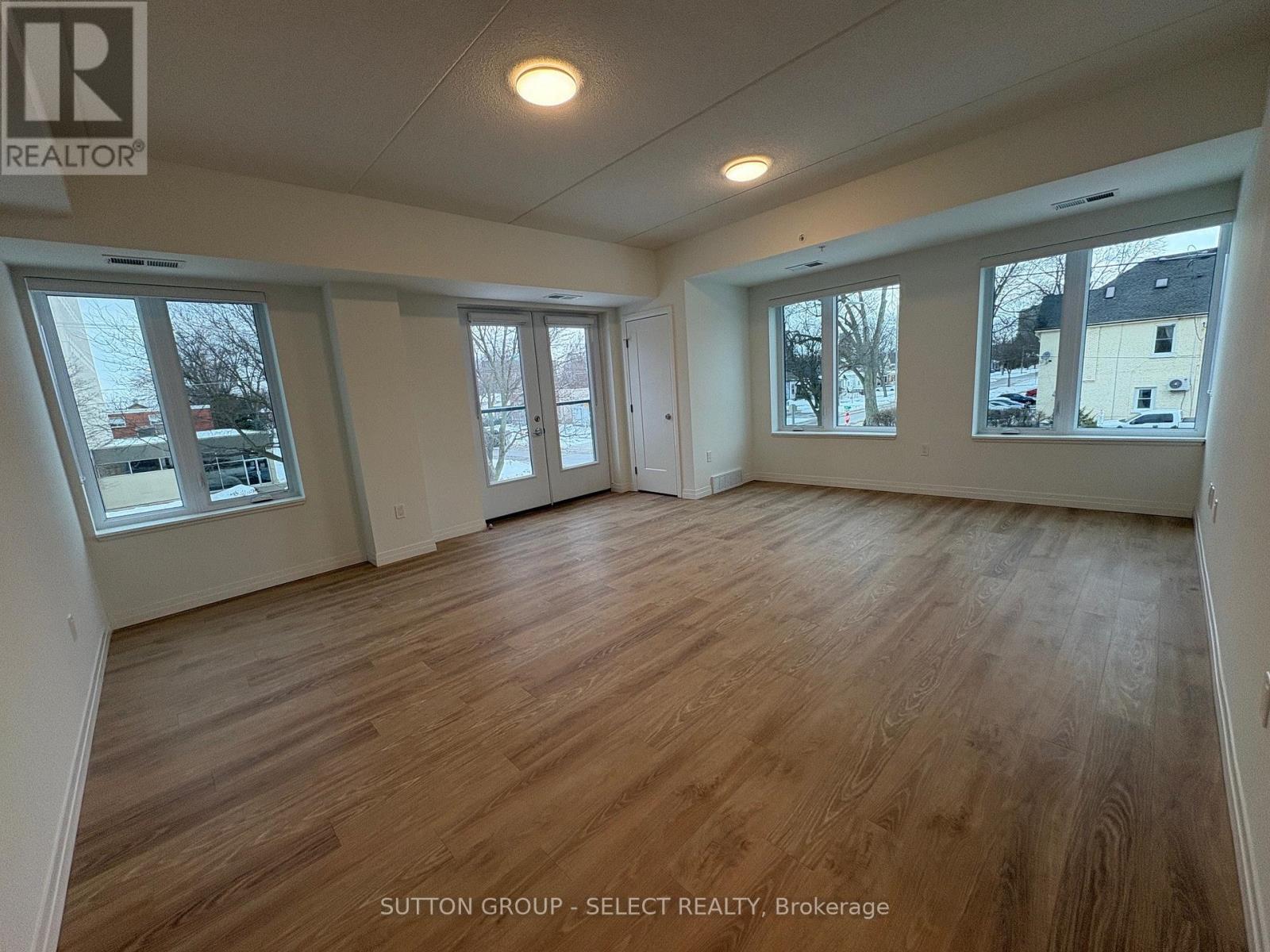 220 - 351 Hill Street, London East, Ontario  N6B 2M1 - Photo 12 - X12643310