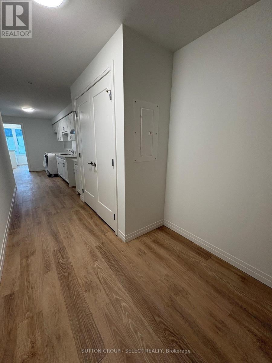 220 - 351 Hill Street, London East, Ontario  N6B 2M1 - Photo 3 - X12643310